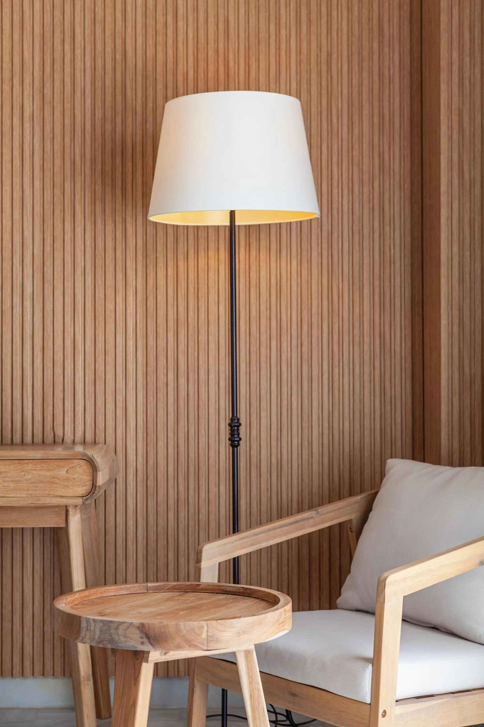 Seating area in Hotel Duque de Najera