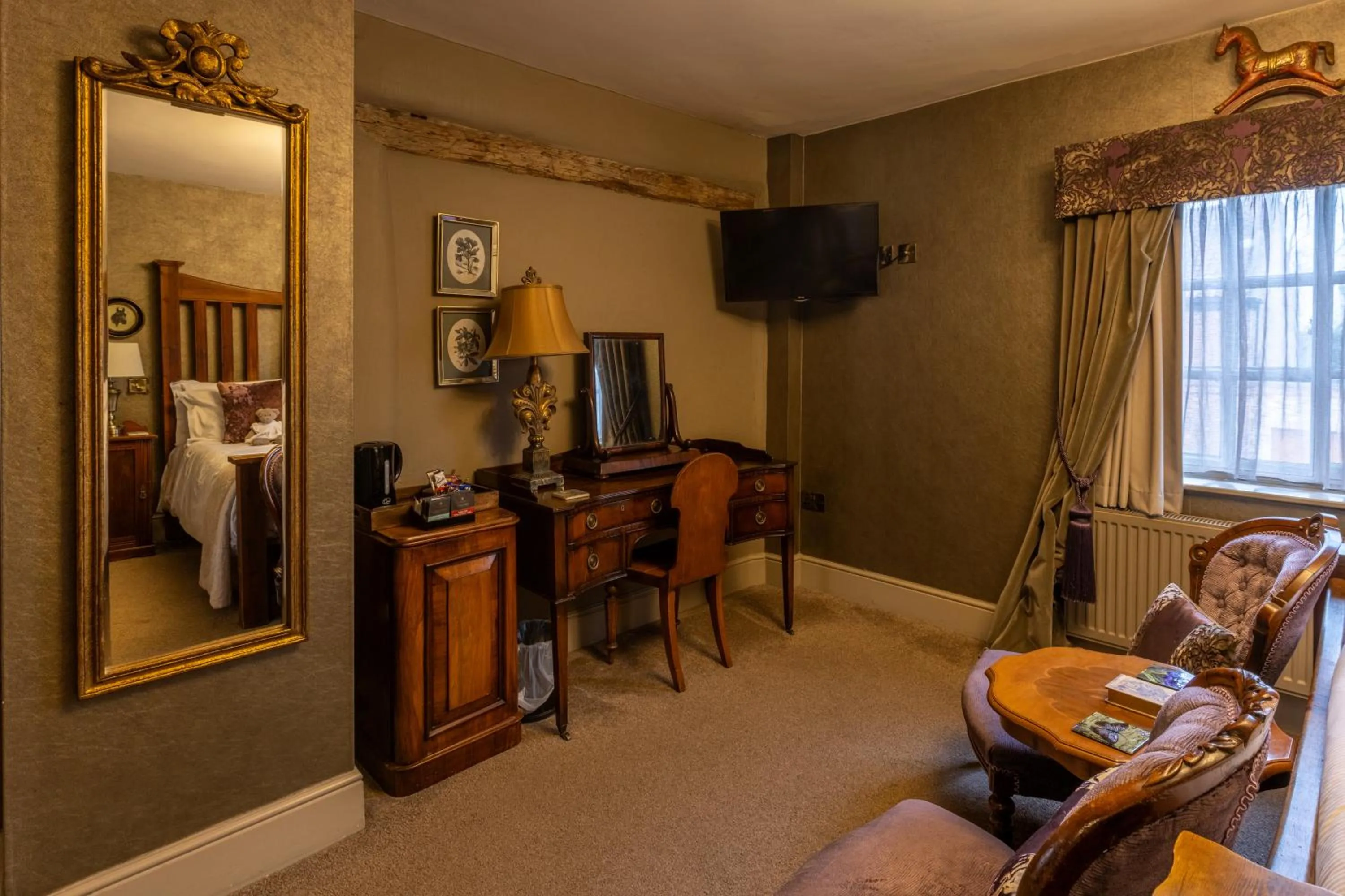 TV and multimedia in The Plough Inn