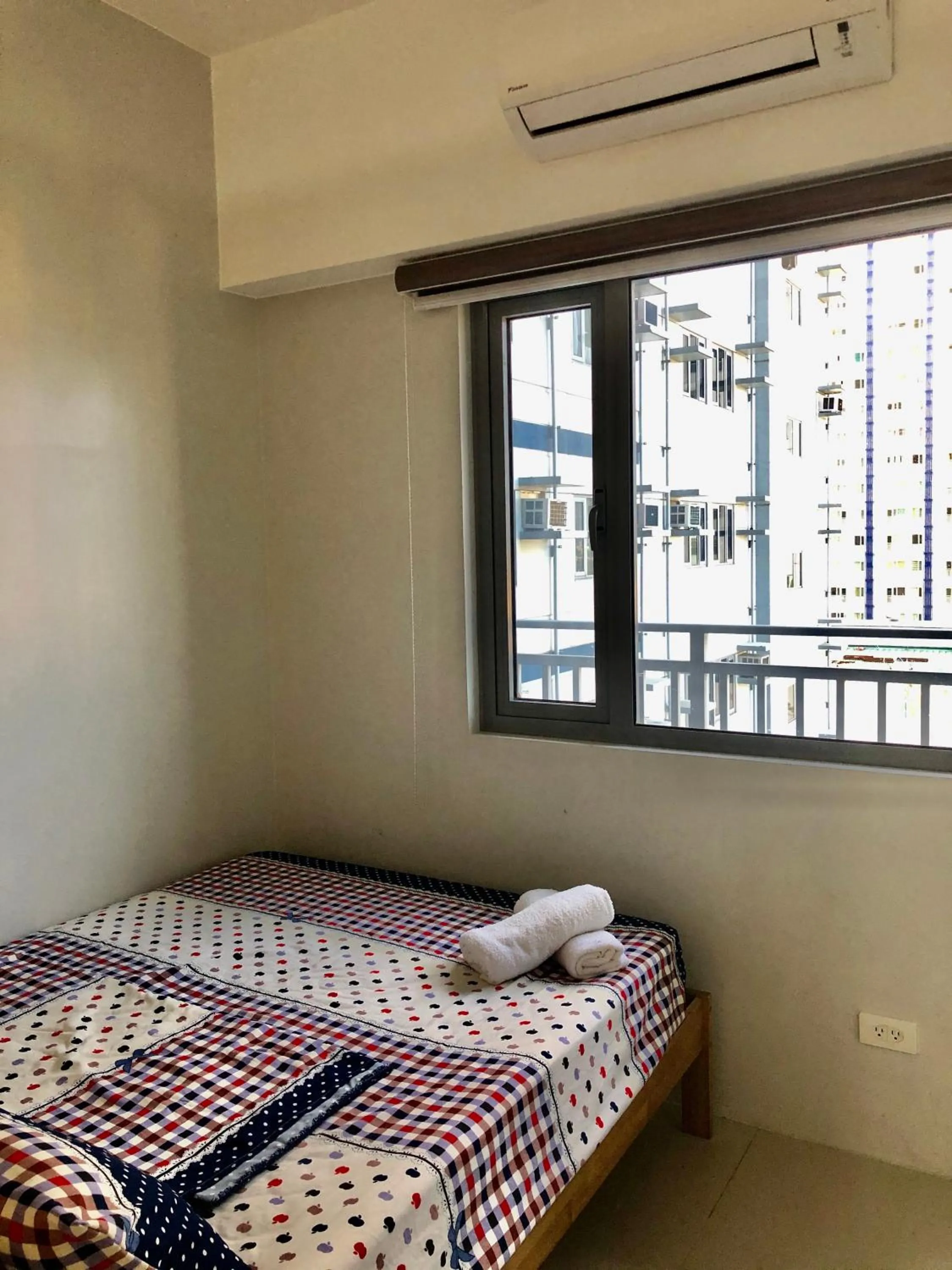 Bed in Grass Residences tower 5