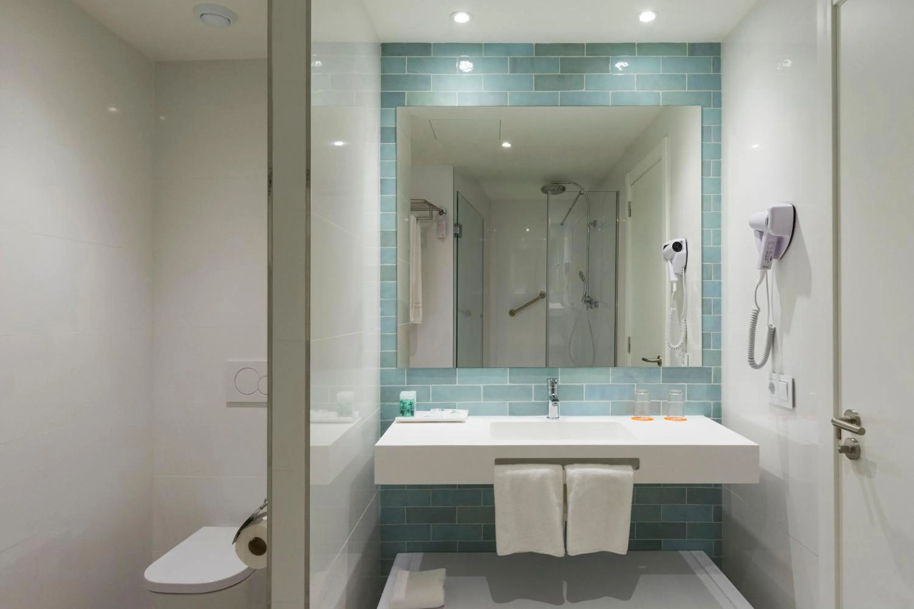 Bathroom in HSM Golden Playa