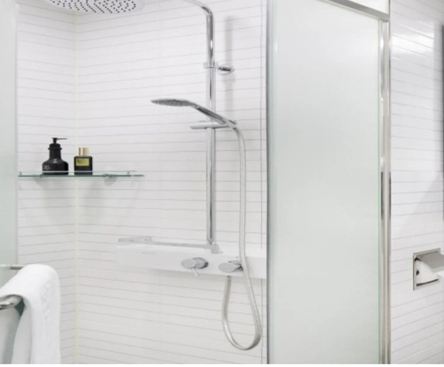 Shower, Bathroom in Yeosu Hotel First City