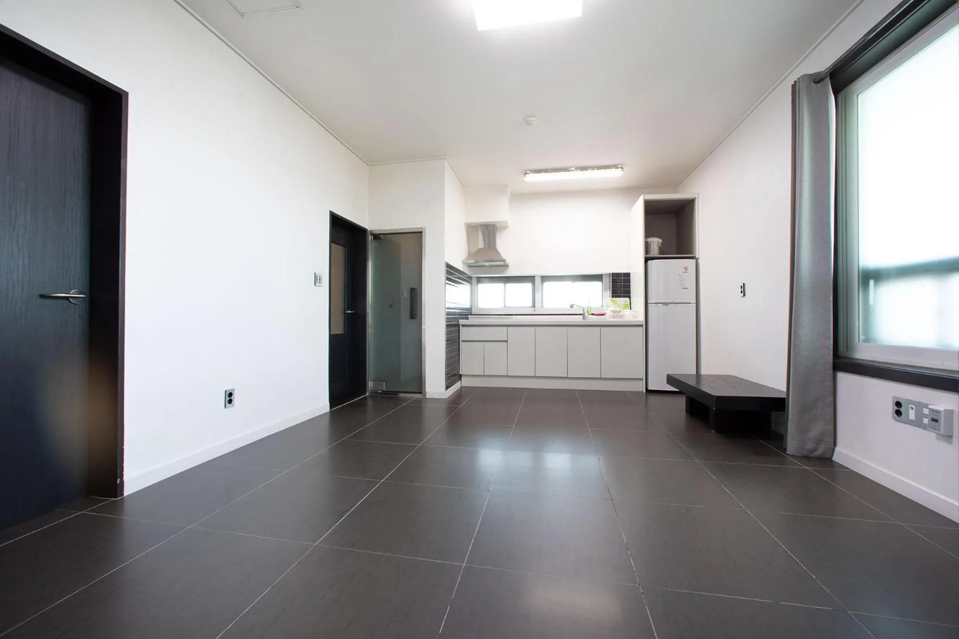 Kitchen or kitchenette in Carib Condo Hotel