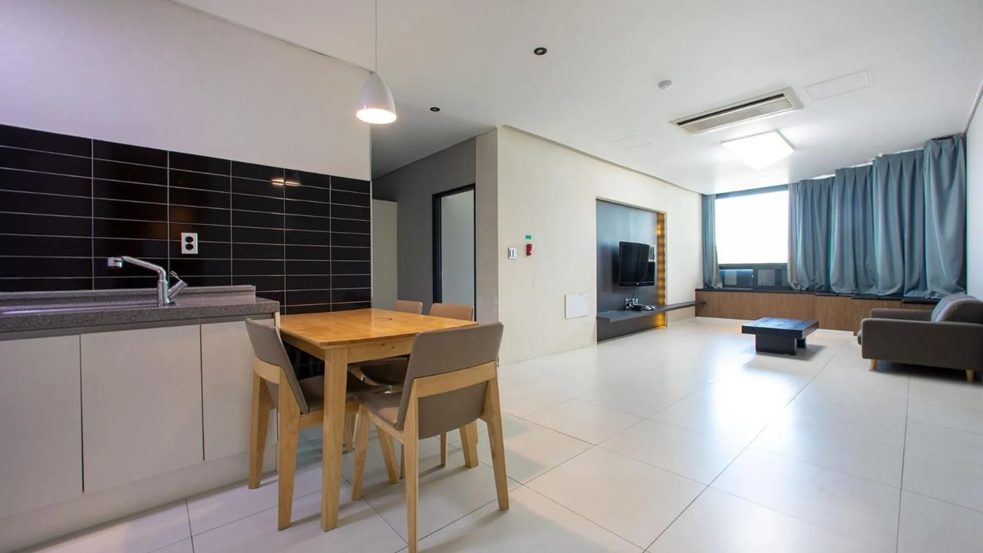 Kitchen or kitchenette in Carib Condo Hotel