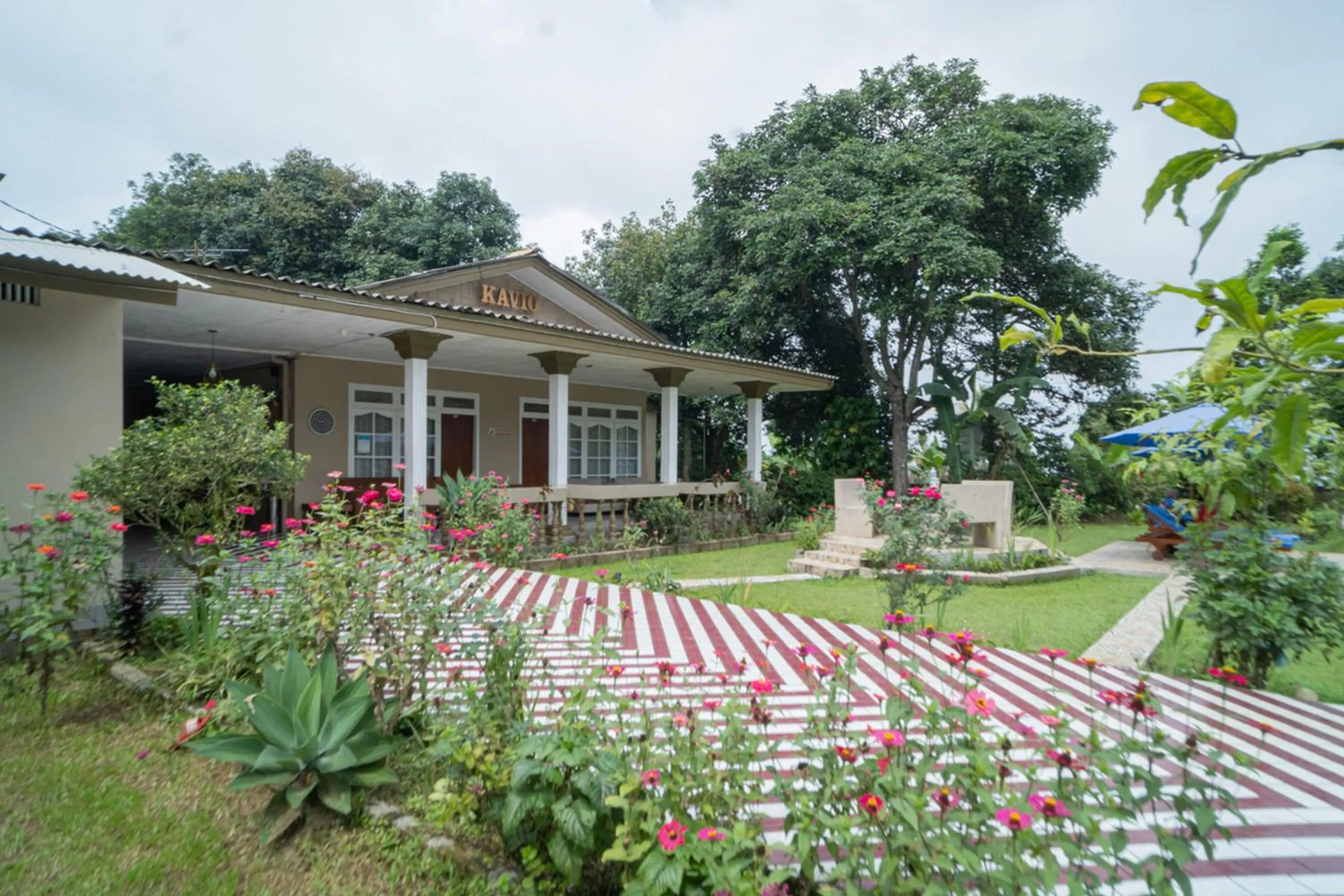 Property building in RedDoorz near Taman Safari 2