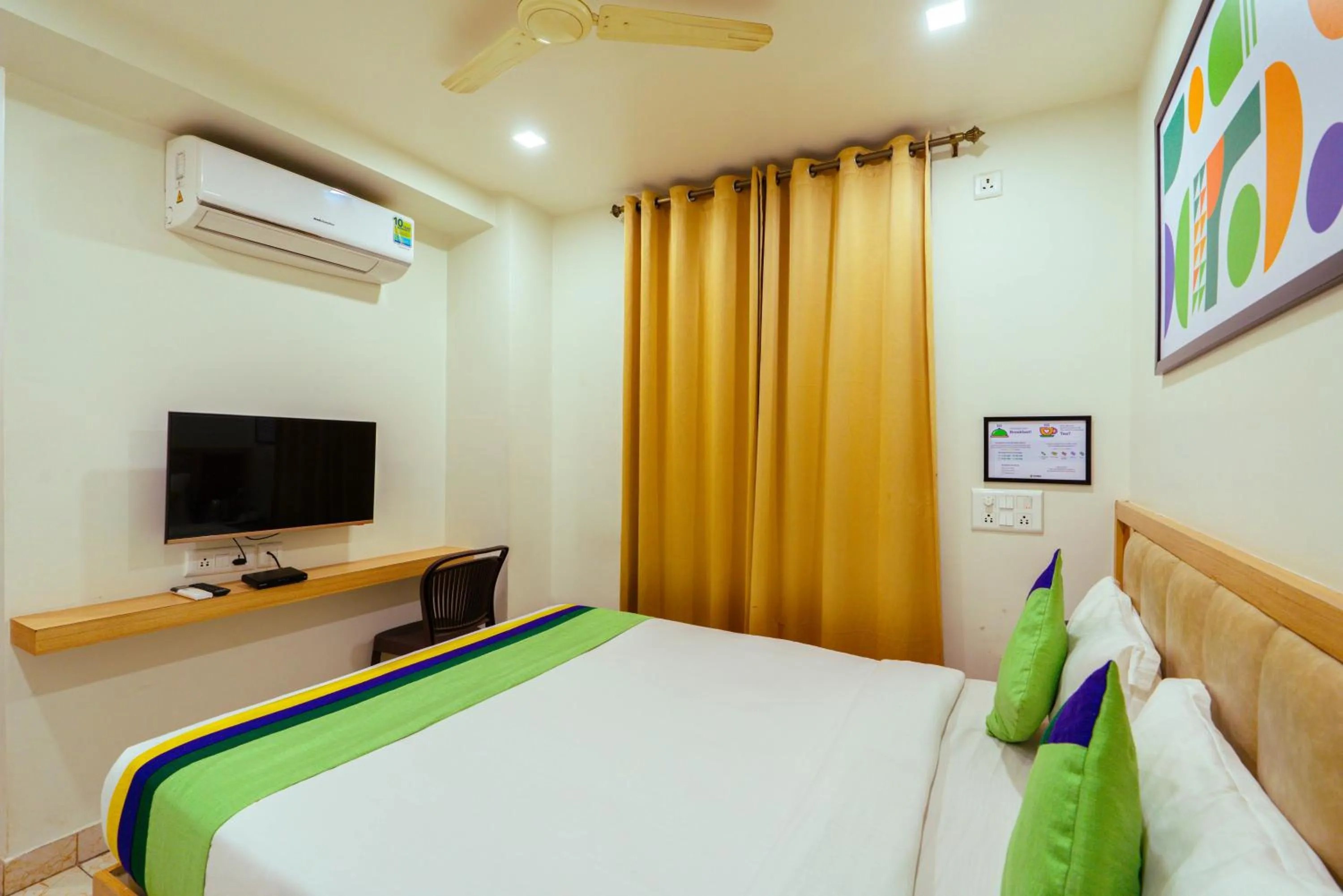 Bedroom, Bed in Treebo Elmas Grand