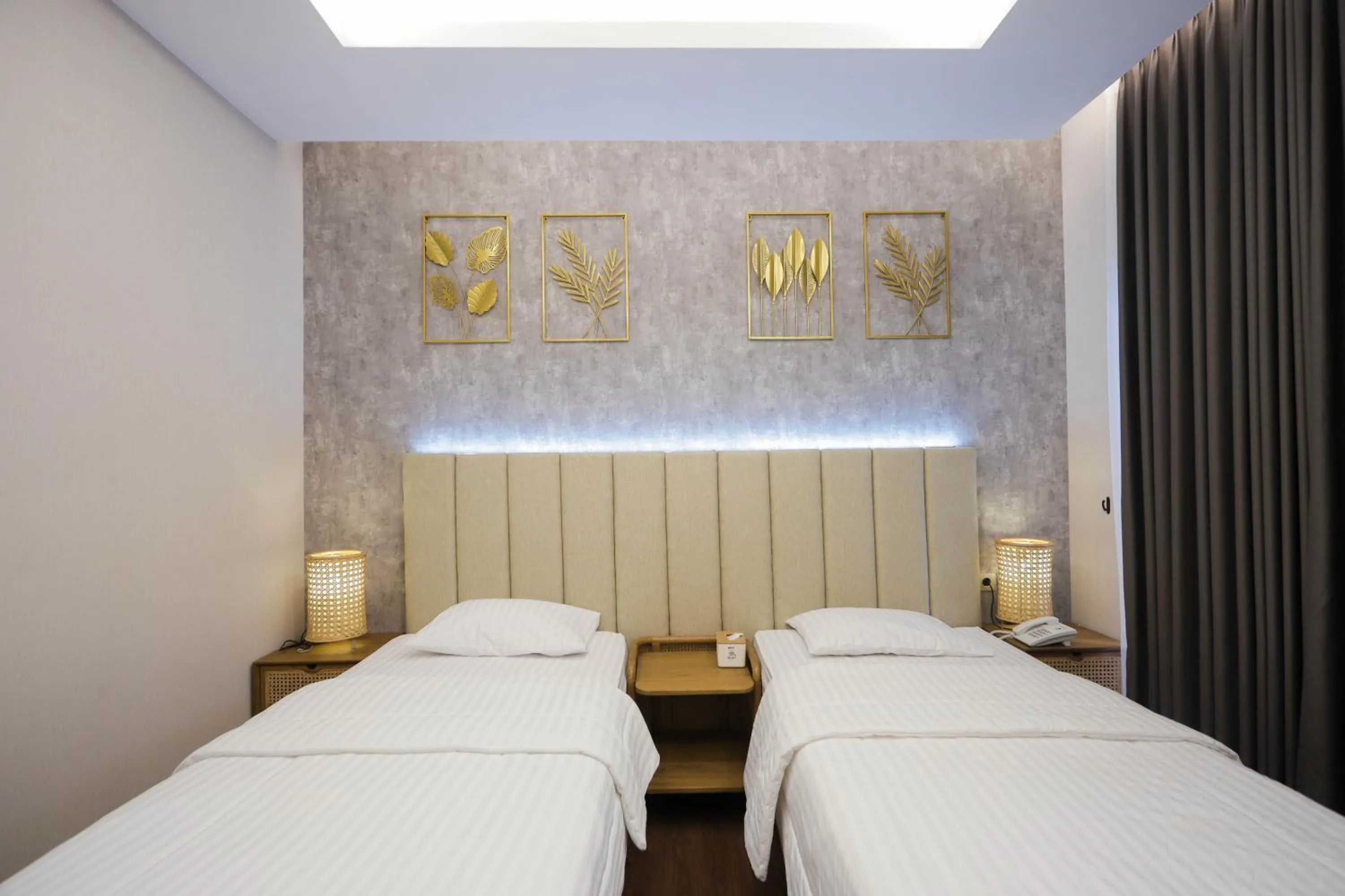 Bedroom, Bed in d' Omah Afi 1