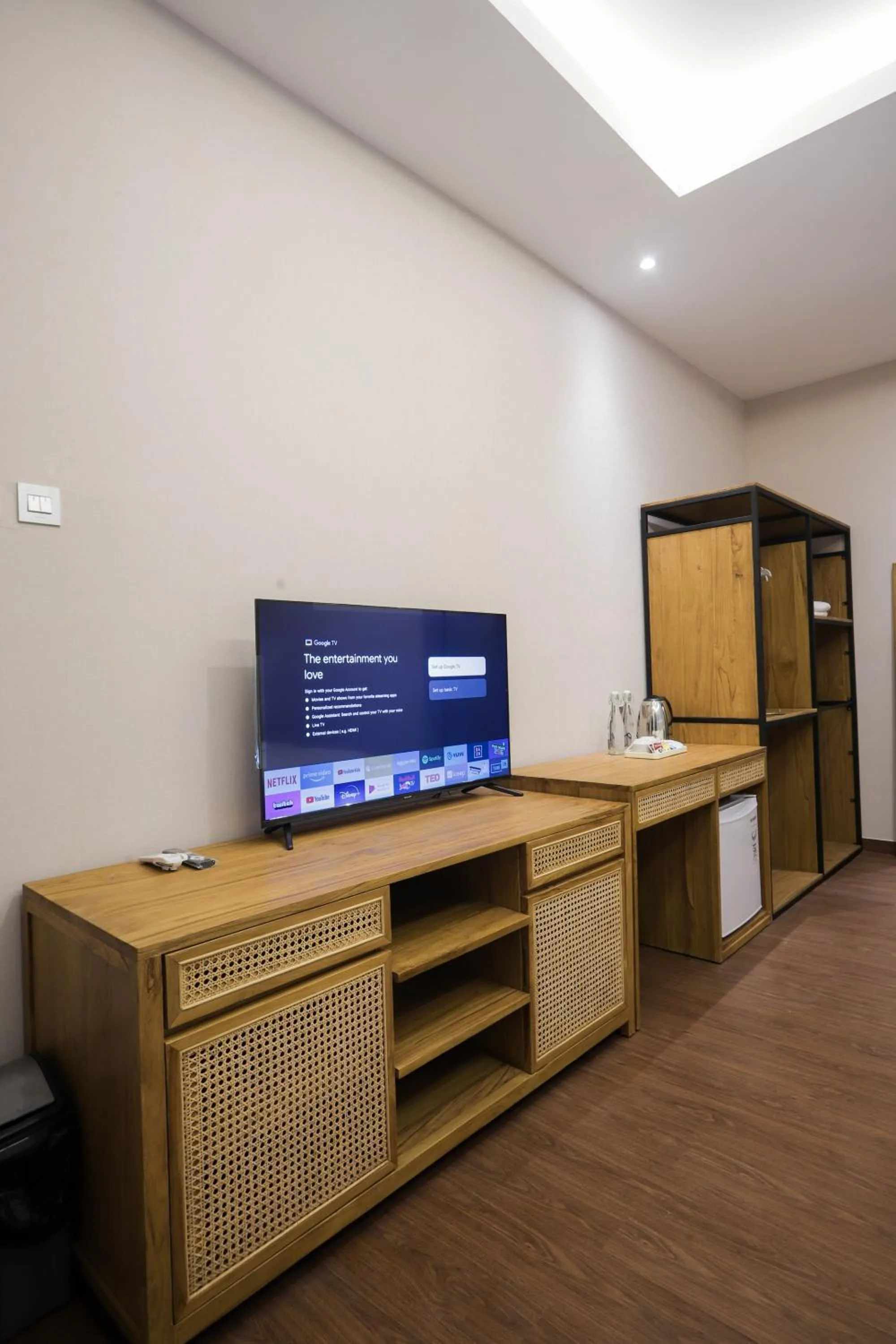 TV and multimedia in d' Omah Afi 1