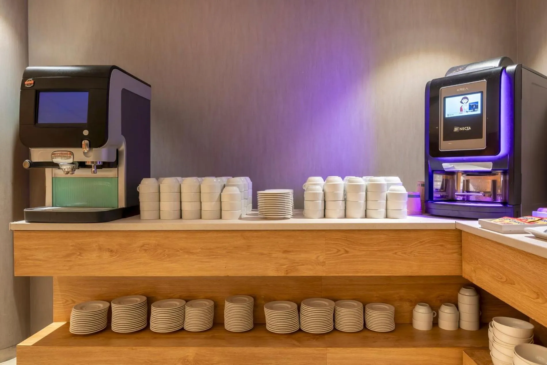 Breakfast in Acta Sant Just