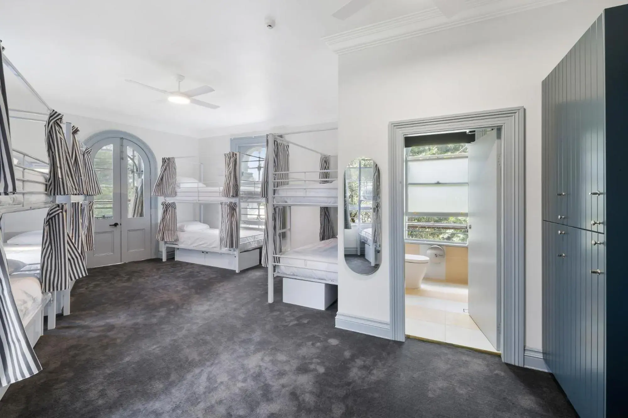 Bed in 10-Bed Deluxe Ensuite in The Pacific House Bed in 10-Bed Deluxe Ensuite in The Pacific House