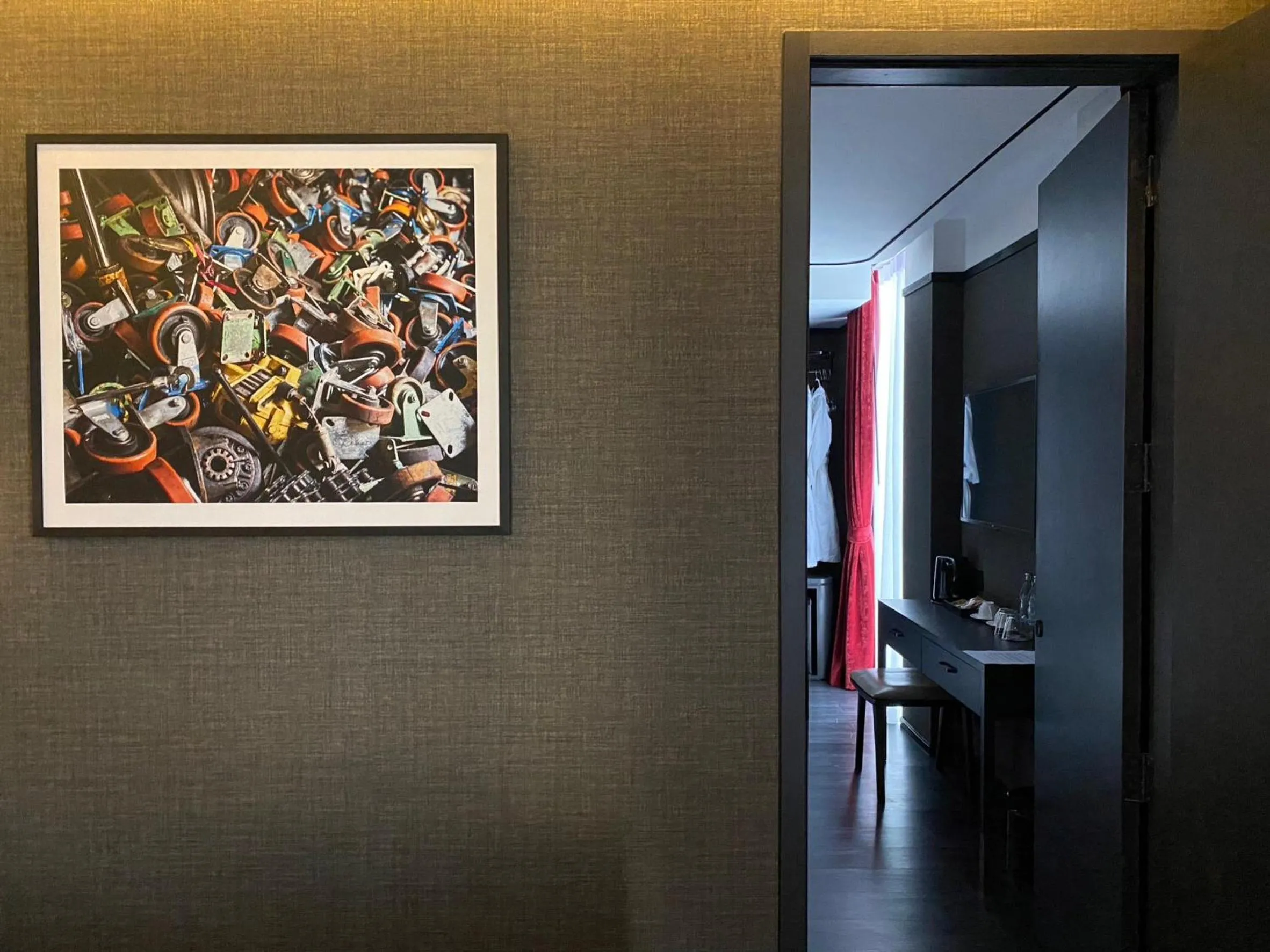 Decorative detail in The Gravitique Hotel Khaosan