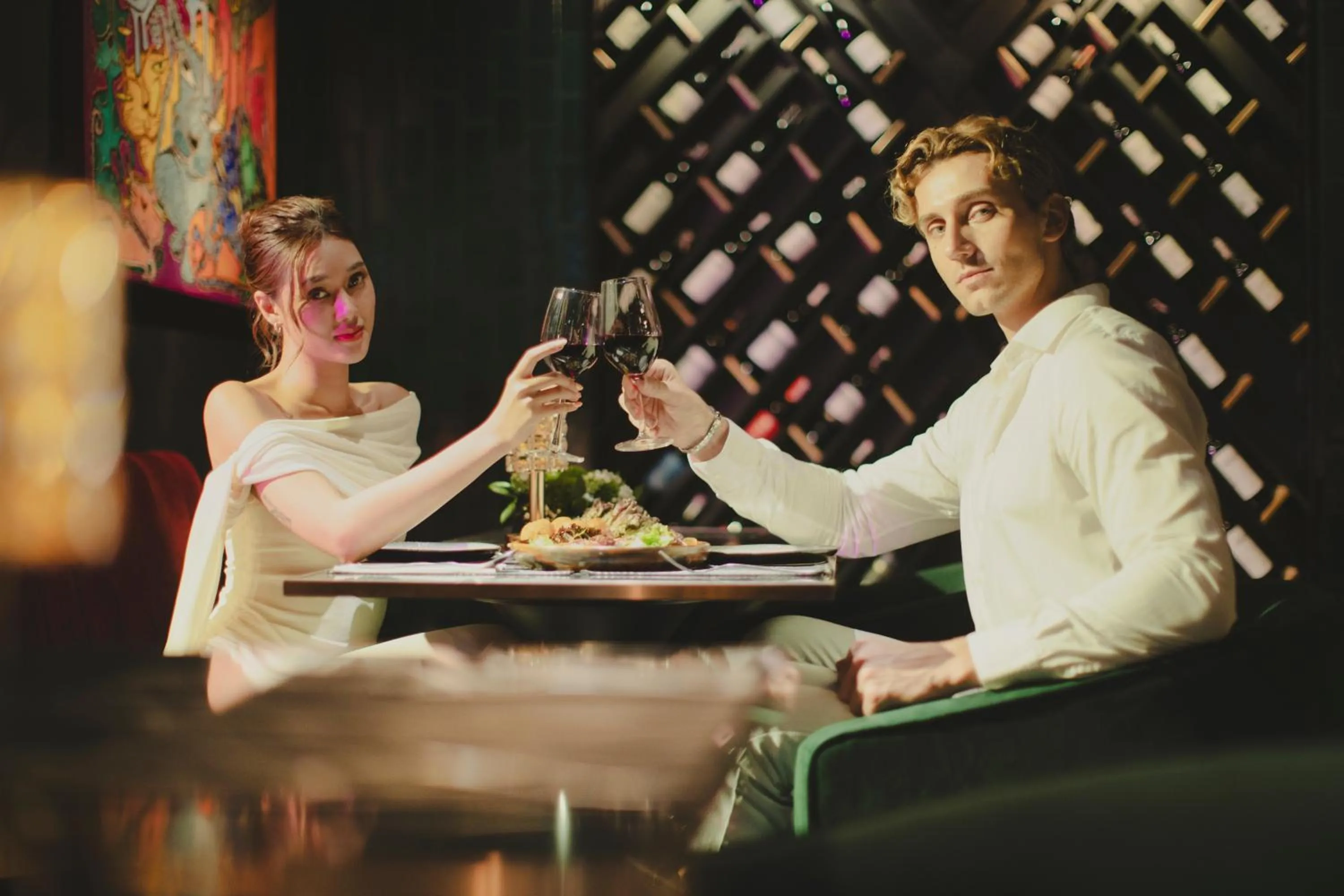 Restaurant/places to eat in The Gravitique Hotel Khaosan