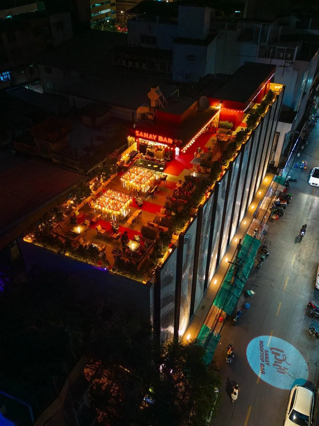 Lounge or bar in The Gravitique Hotel Khaosan