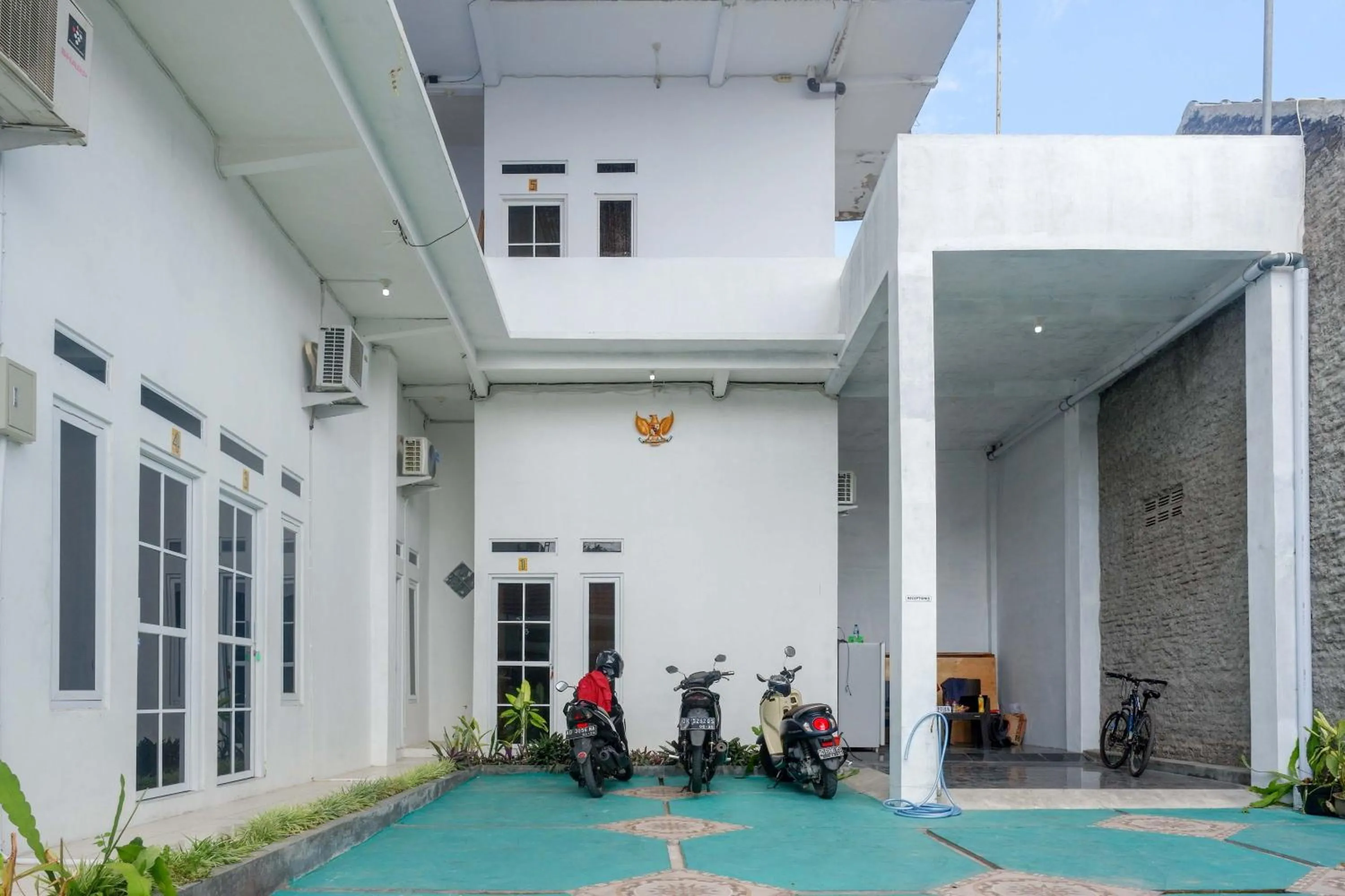 Property building in RedDoorz Syariah near Universitas Slamet Riyadi Solo