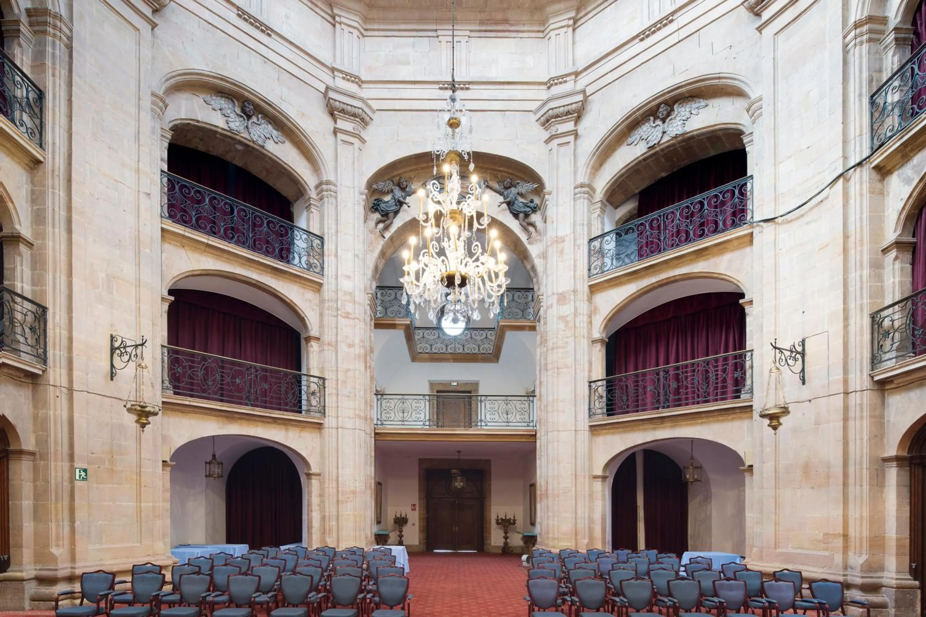 Property building in Eurostars Hotel de la Reconquista