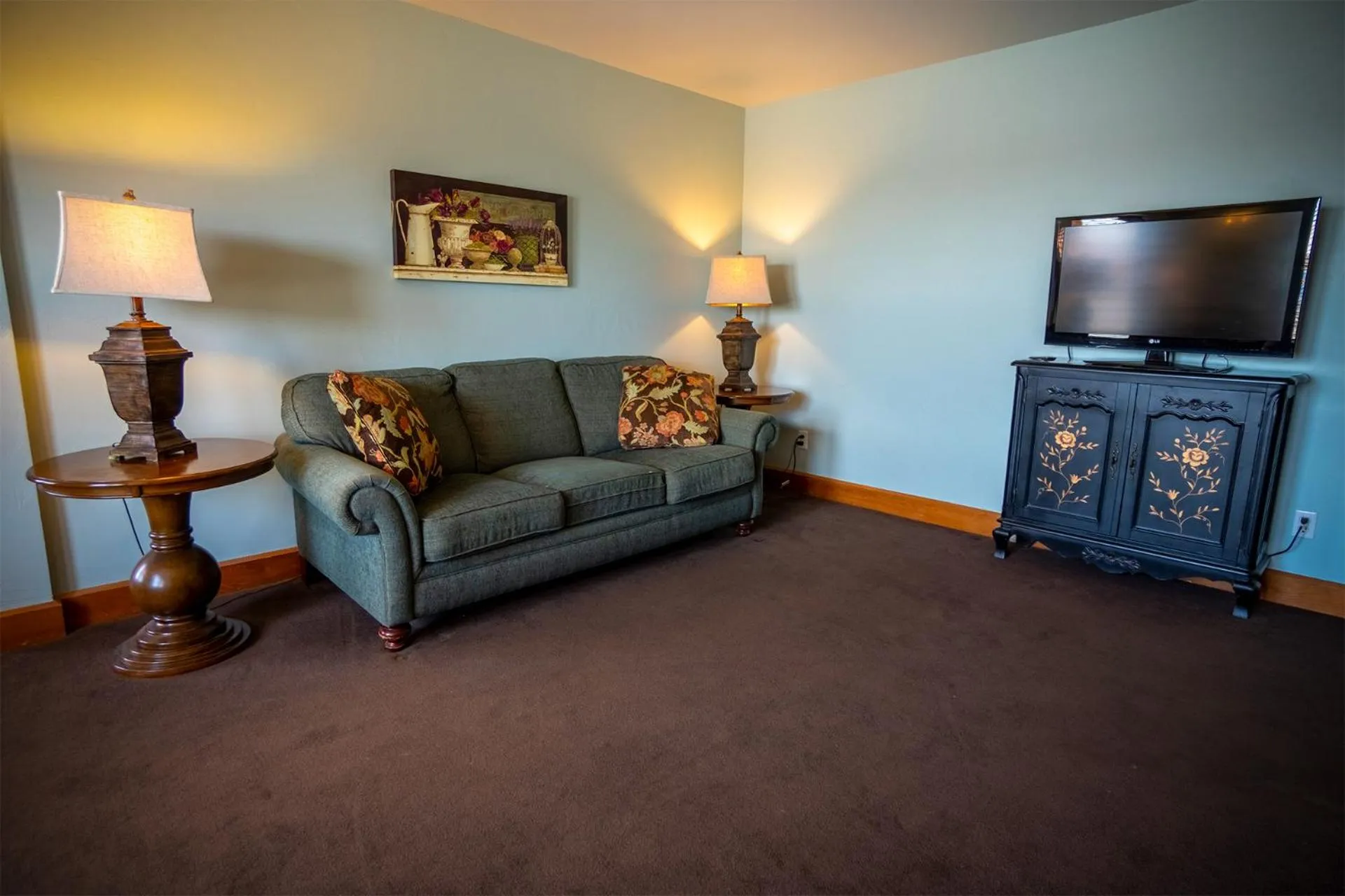 Living room in Nuk's Executive Suites