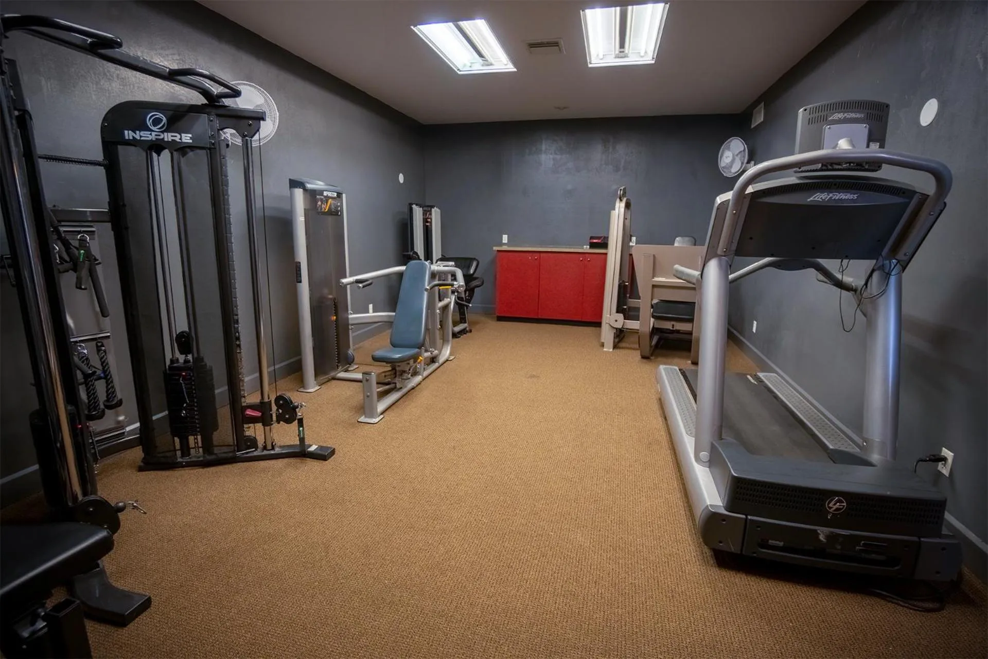 Fitness centre/facilities in Nuk's Executive Suites