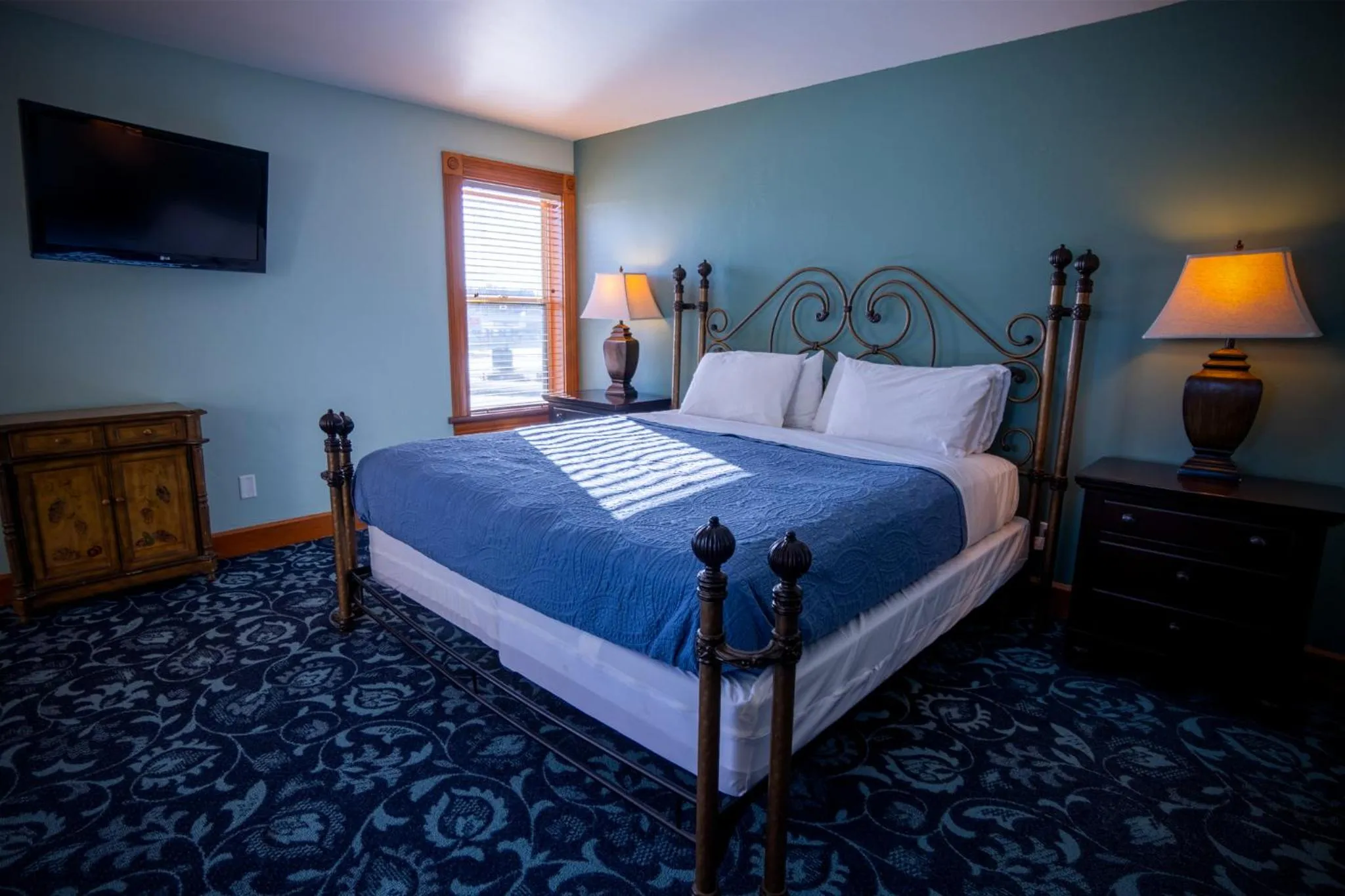 Bed in Nuk's Executive Suites