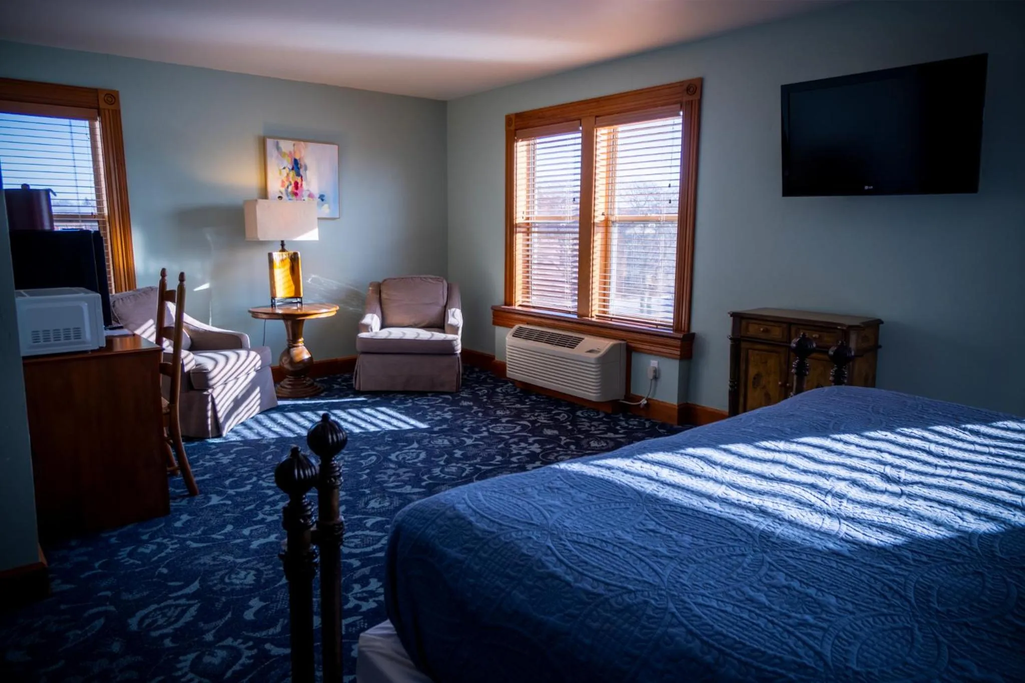 TV and multimedia, Bed in Nuk's Executive Suites