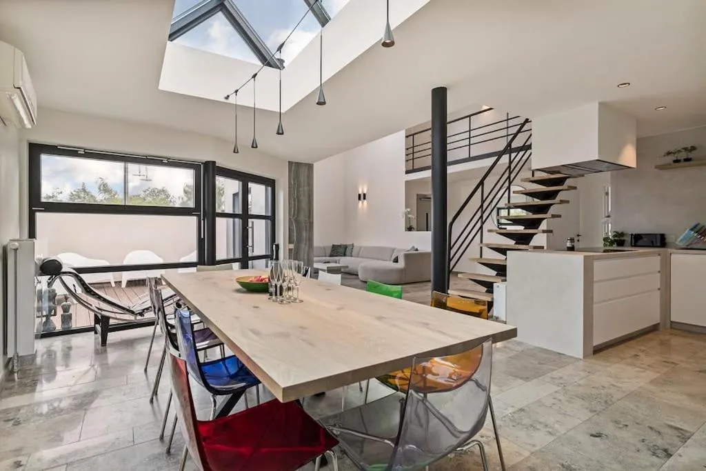 Schitterende loft met jacuzzi en sauna in Mechelen