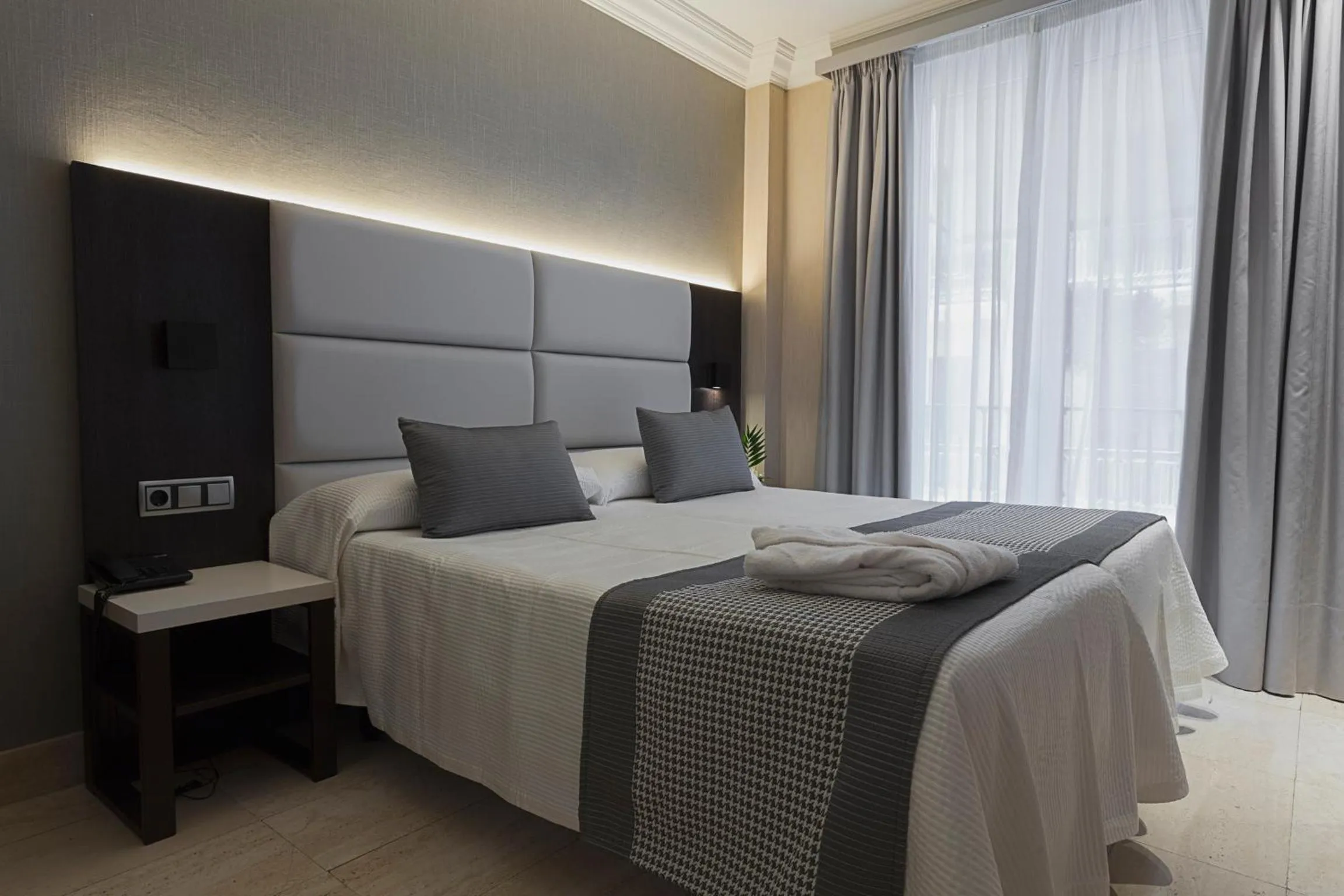 Bedroom, Bed in Habitus Hotel Europa