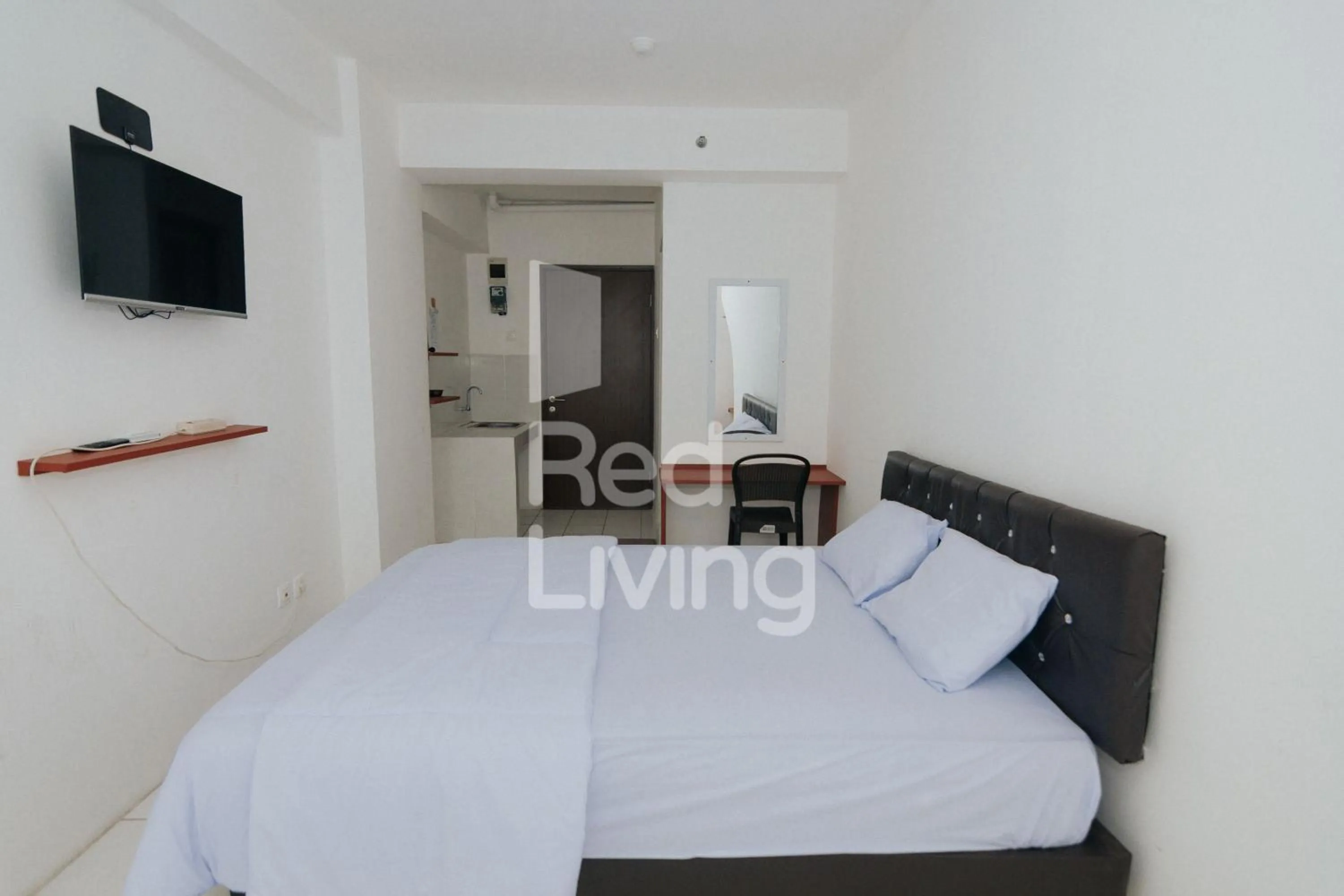 Bedroom in RedLiving Apartemen Gunung Putri Square - TOP Room