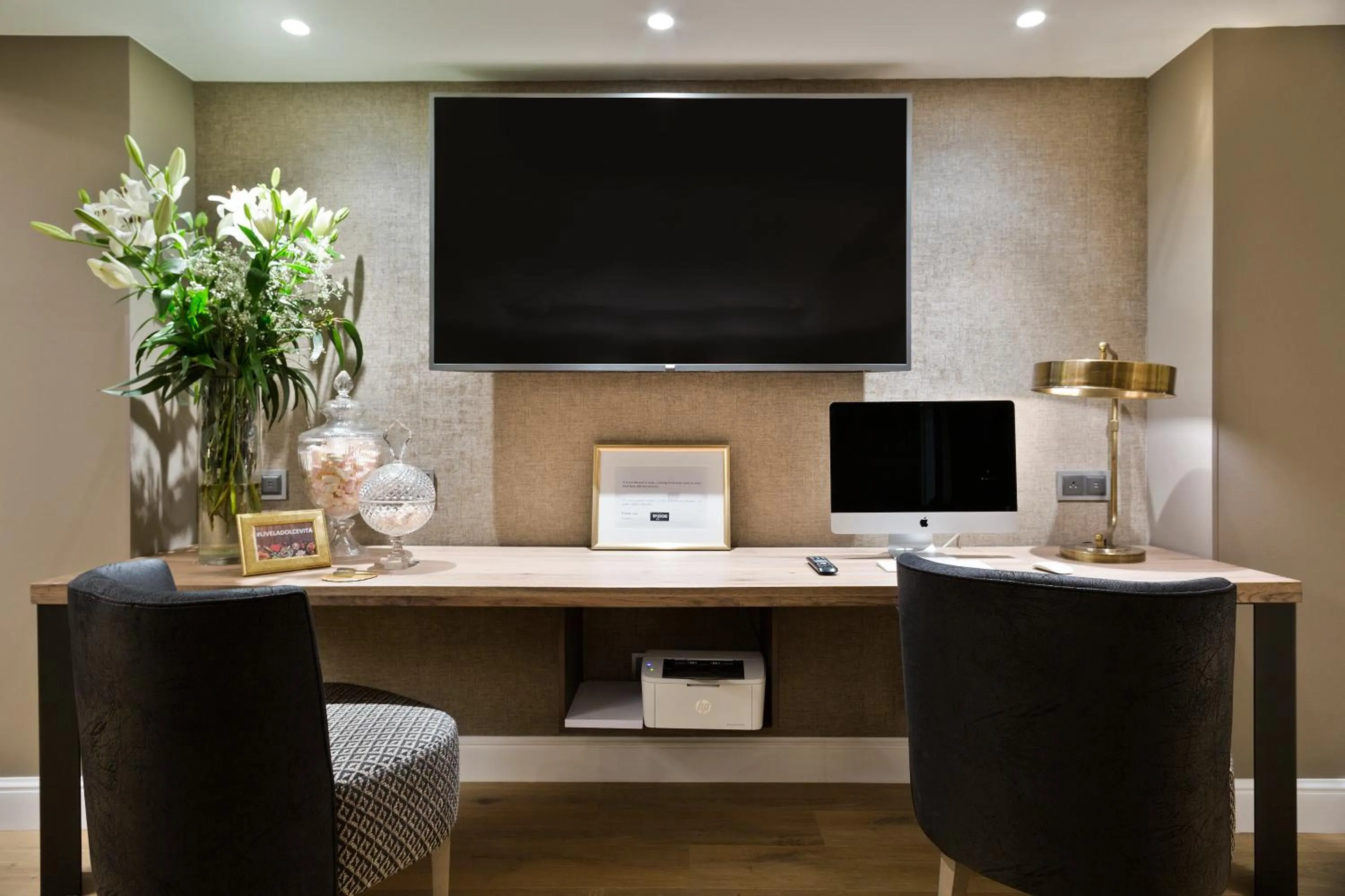 Communal lounge/ TV room in Acta Splendid