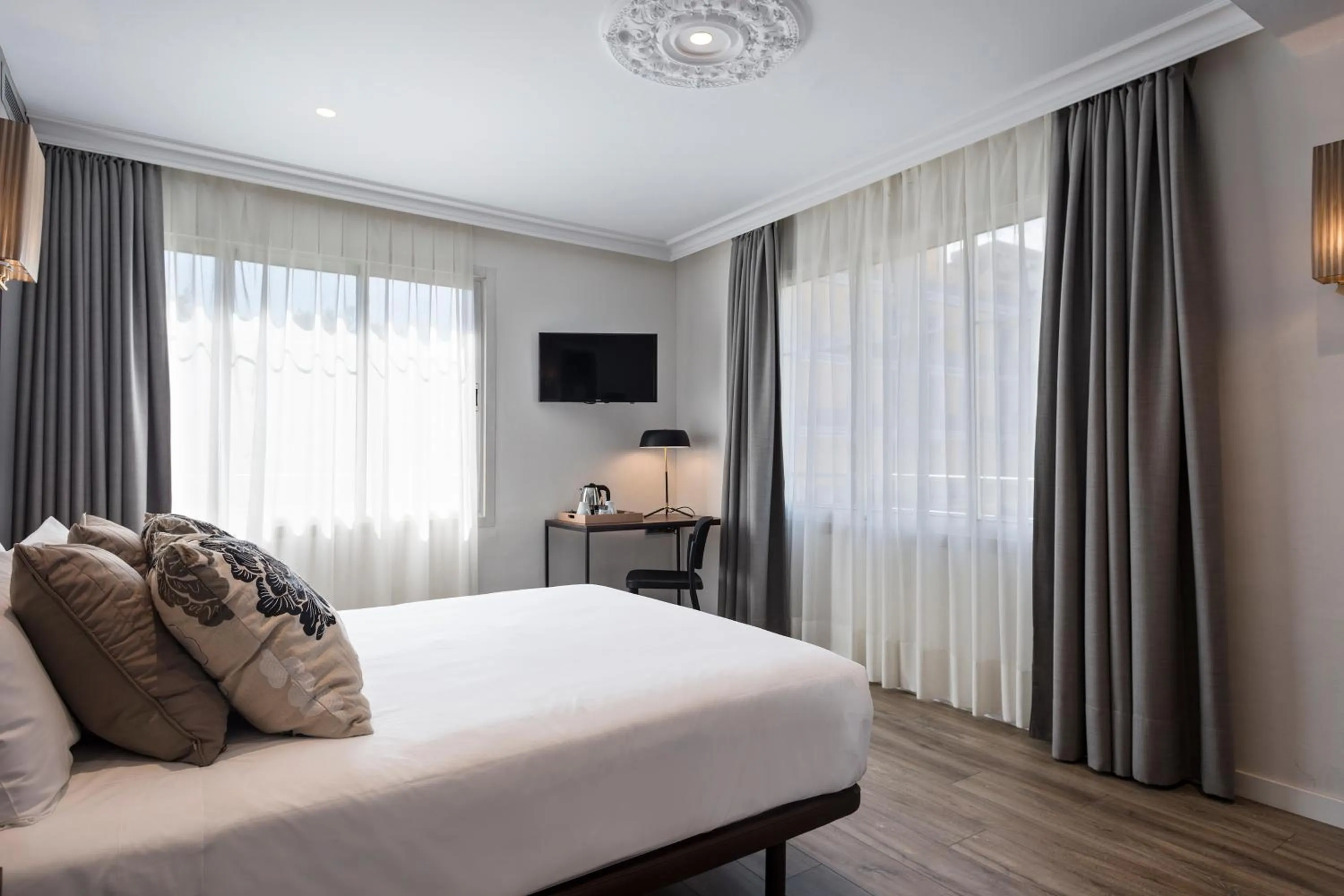 Bed in Acta Splendid