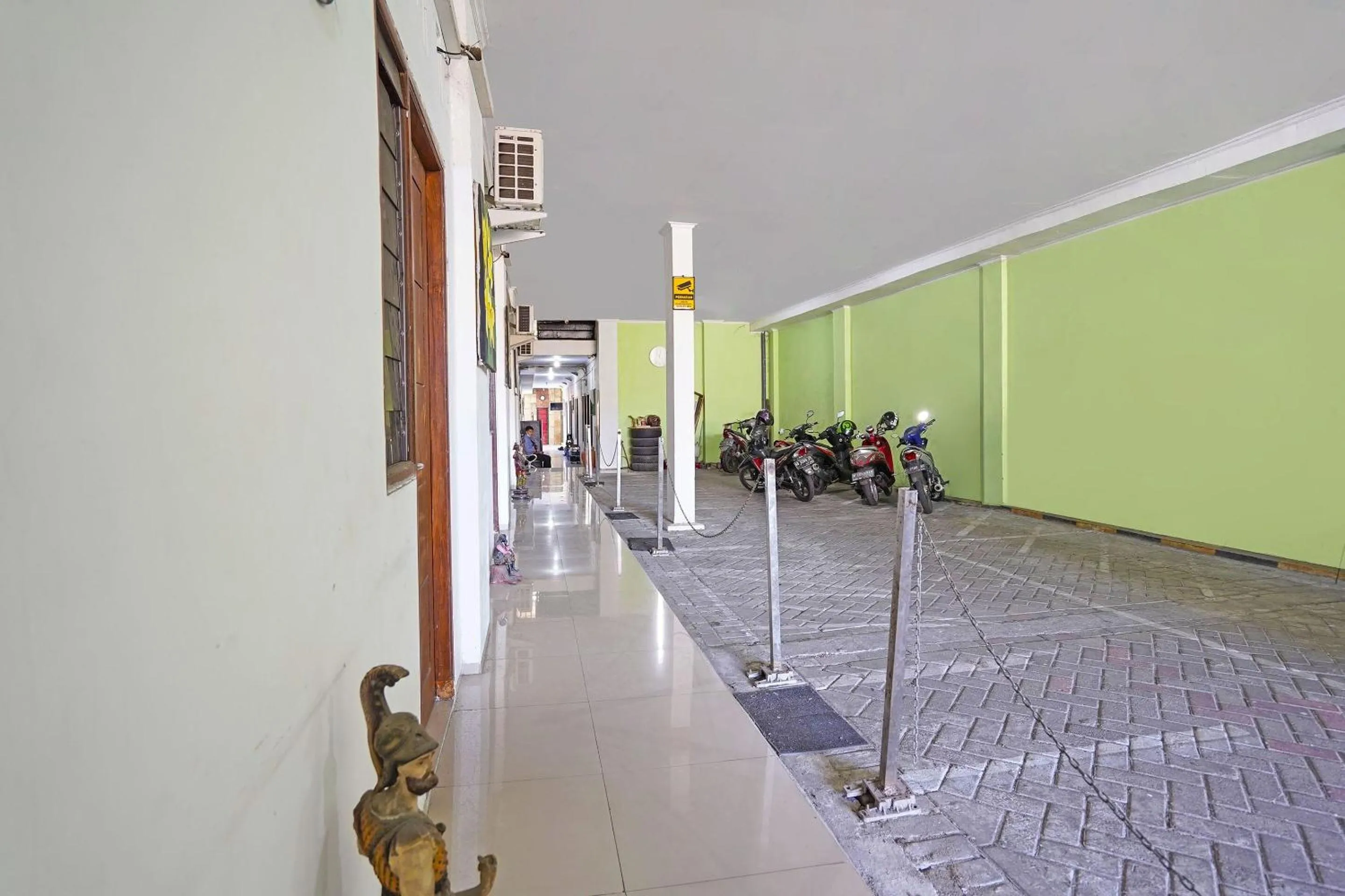 Lobby or reception in OYO Life 91670 Mannsur Homestay Syariah