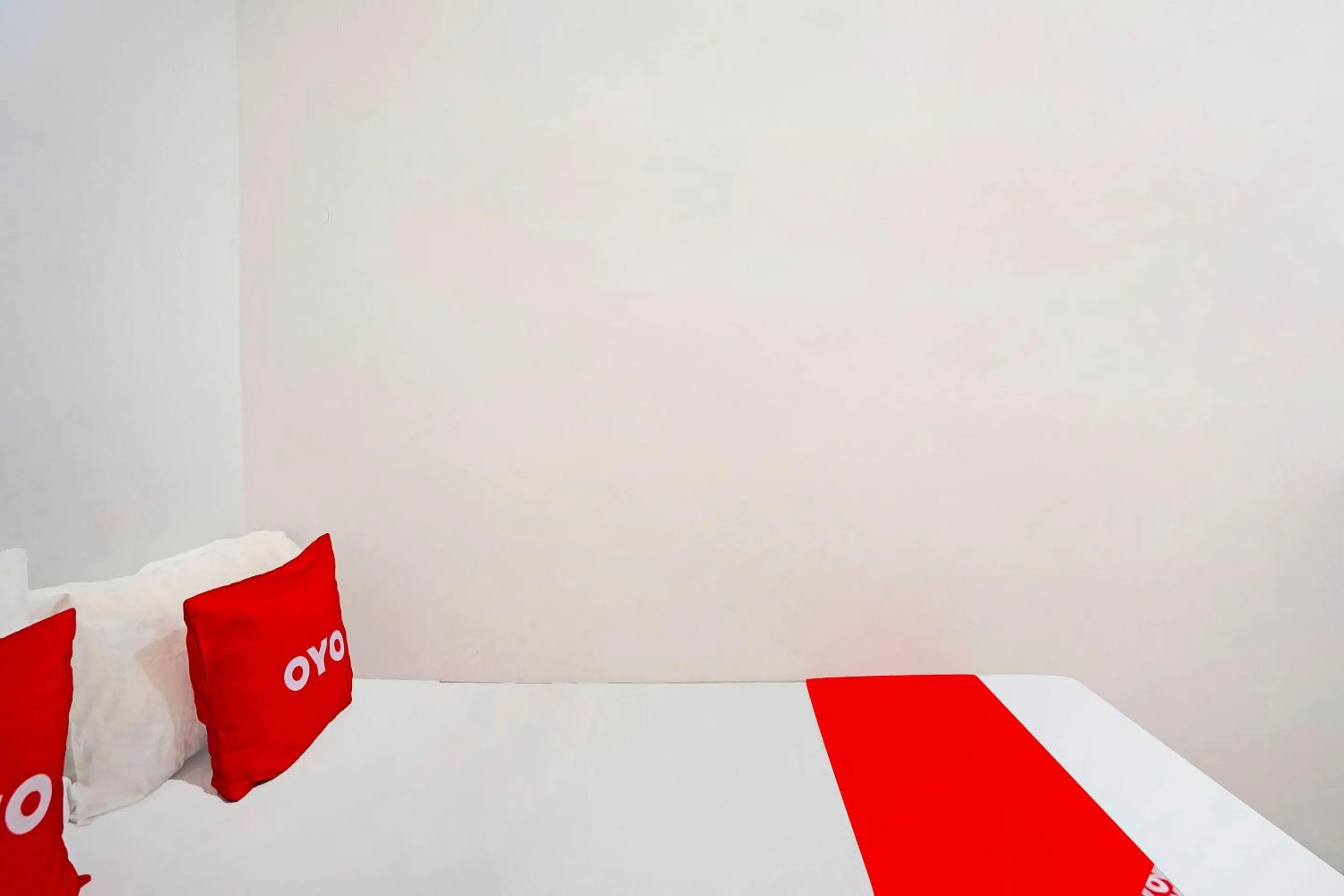 Bedroom, Bed in OYO Life 91670 Mannsur Homestay Syariah