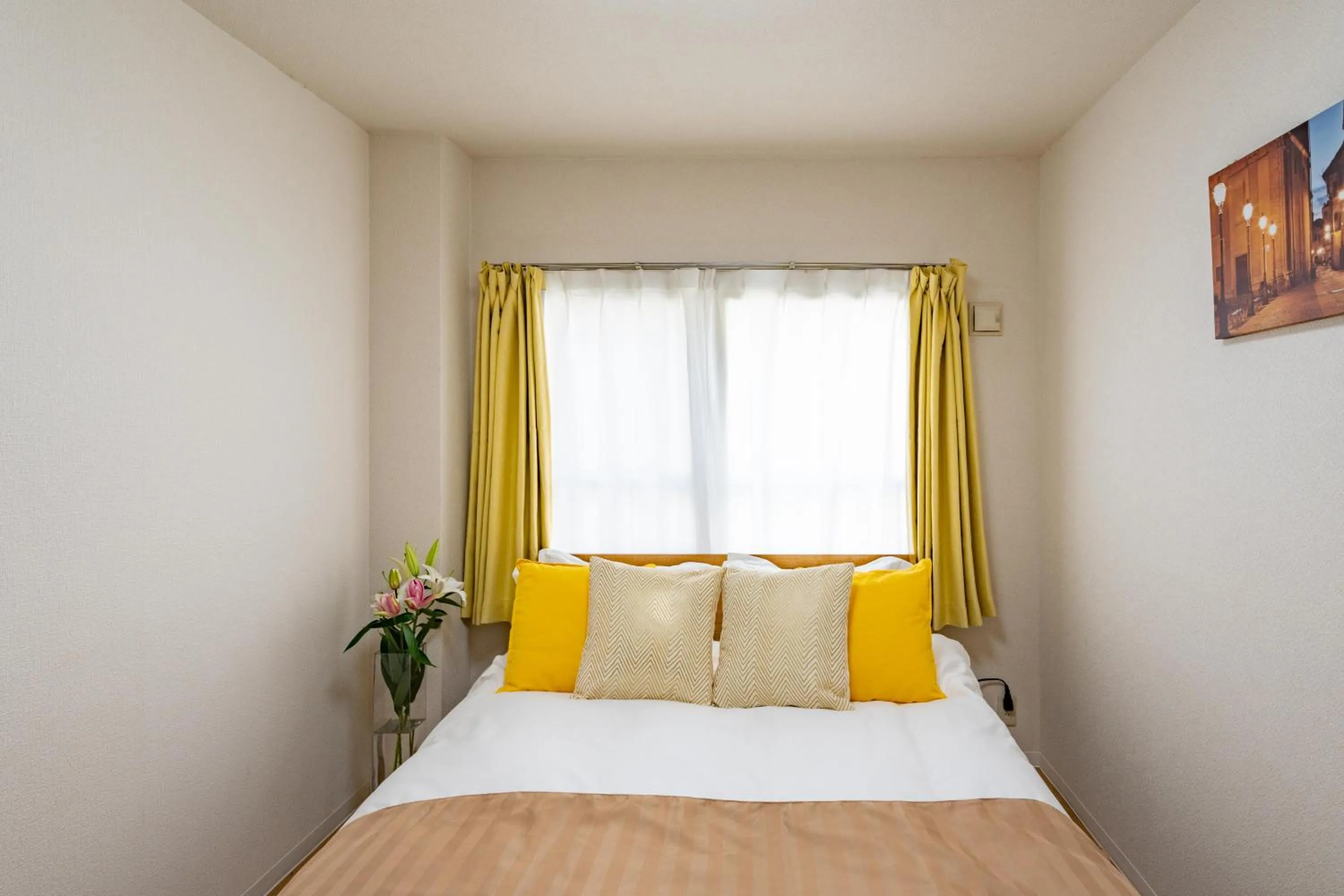 Bed in Sapporo Residential Juno