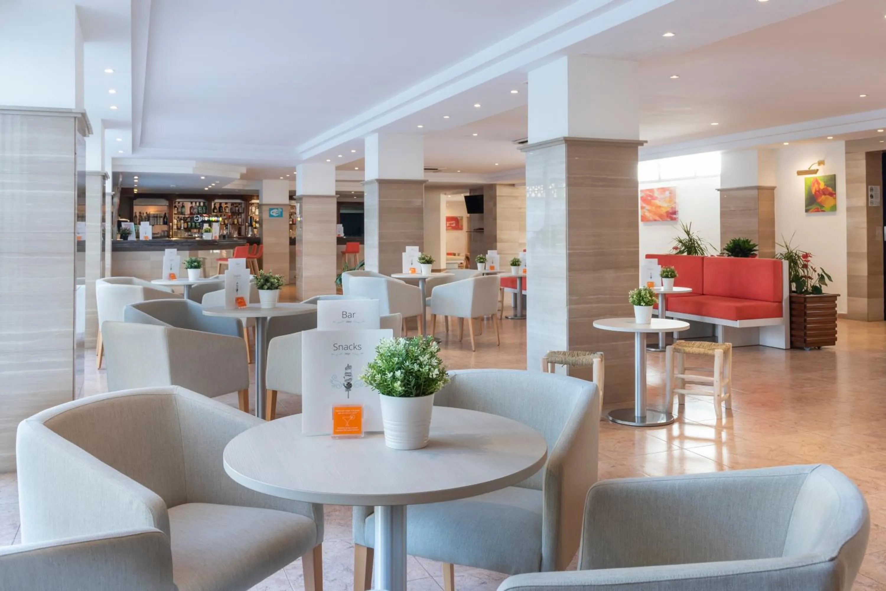 Lounge or bar in HSM Reina del Mar