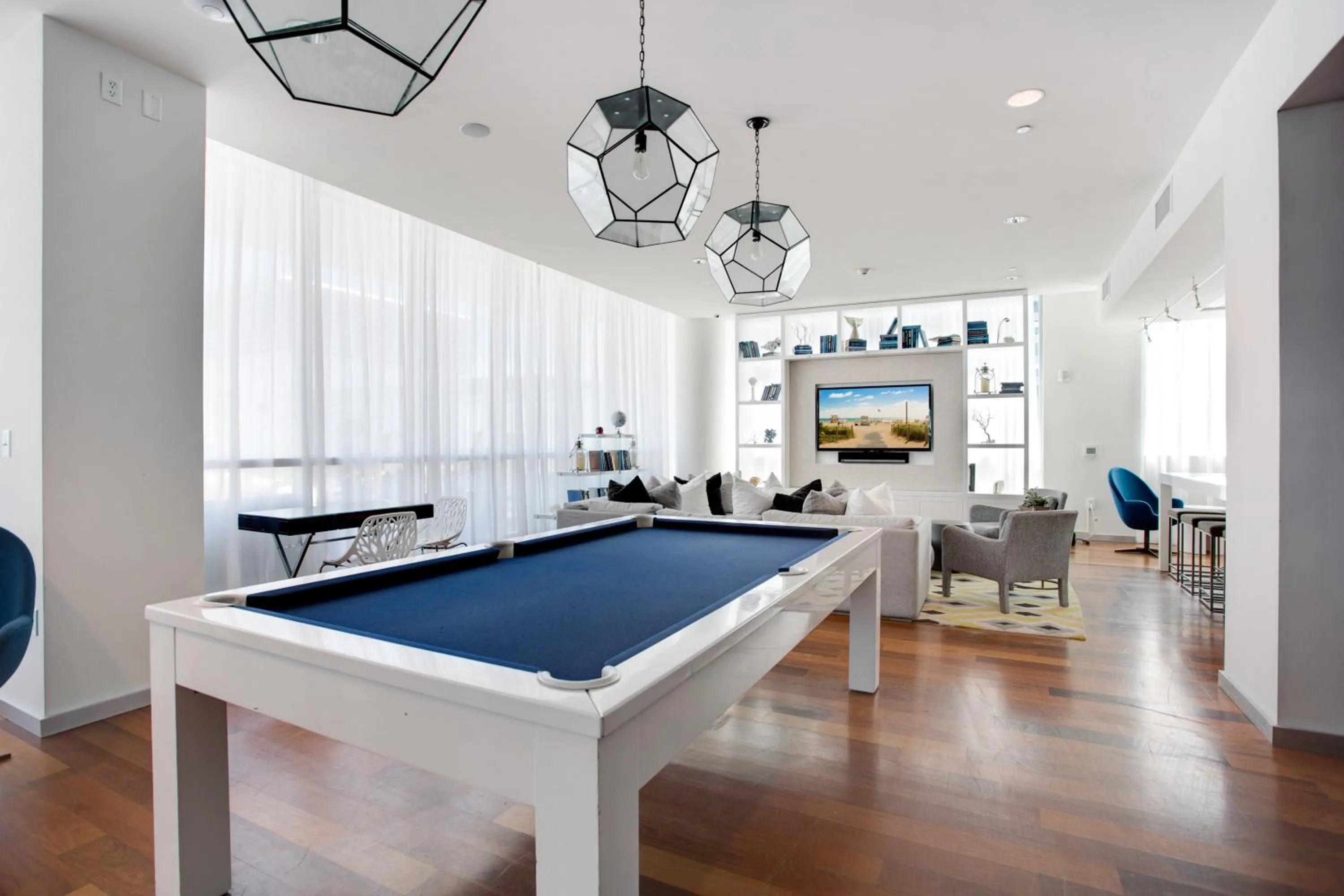 Communal lounge/ TV room in Monte Carlo by Miami Vacations