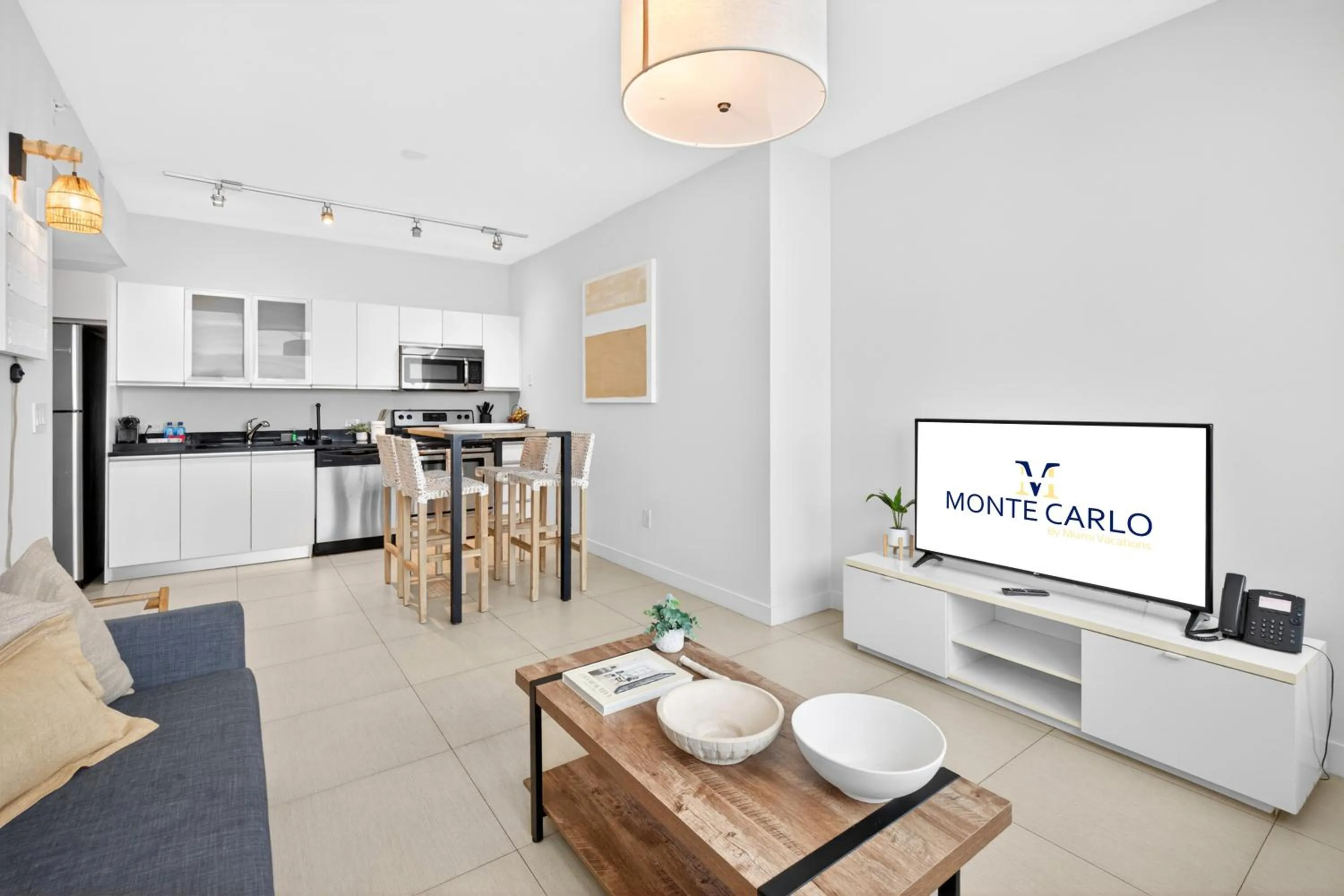 TV and multimedia in Monte Carlo by Miami Vacations