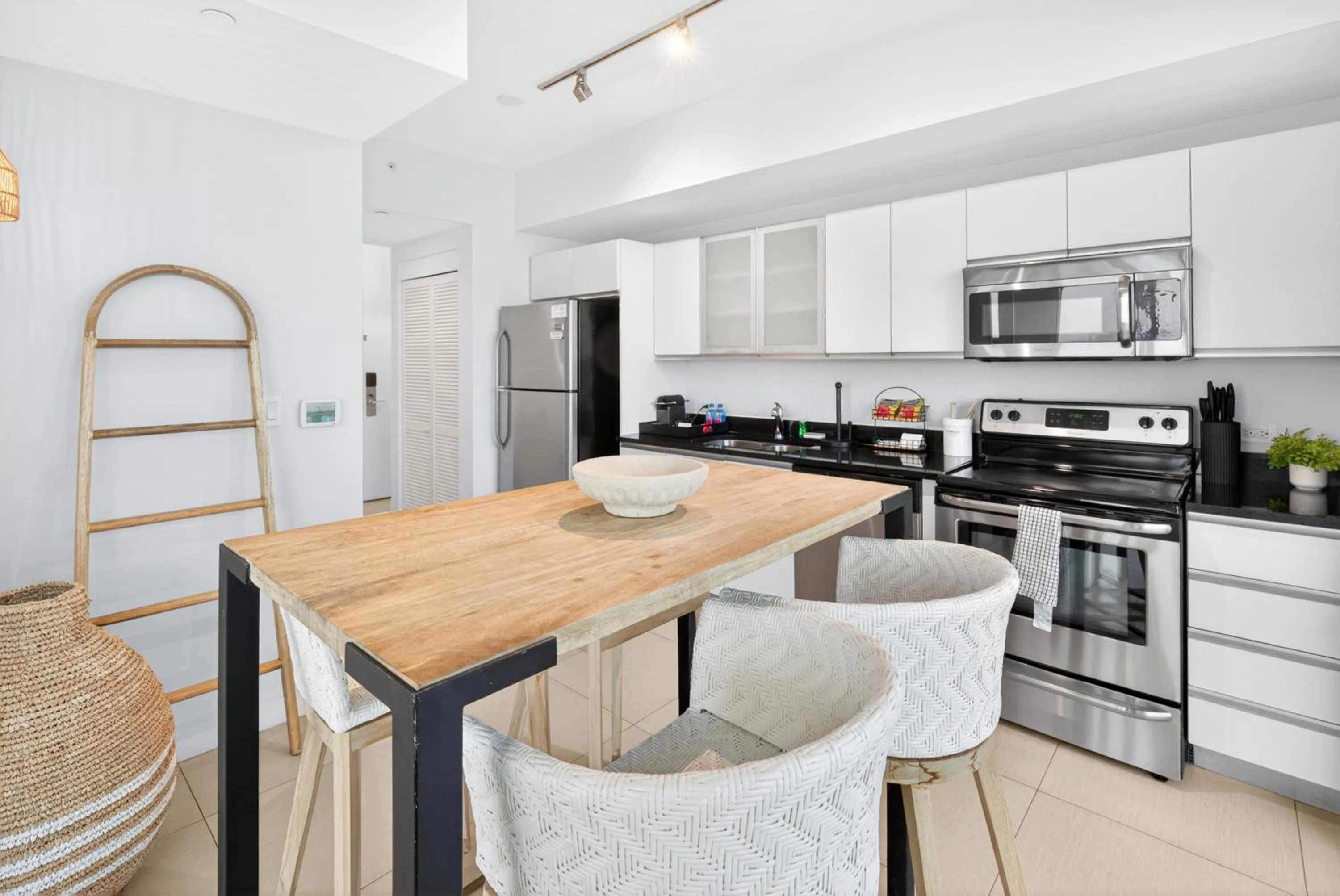 Dining area in Monte Carlo by Miami Vacations