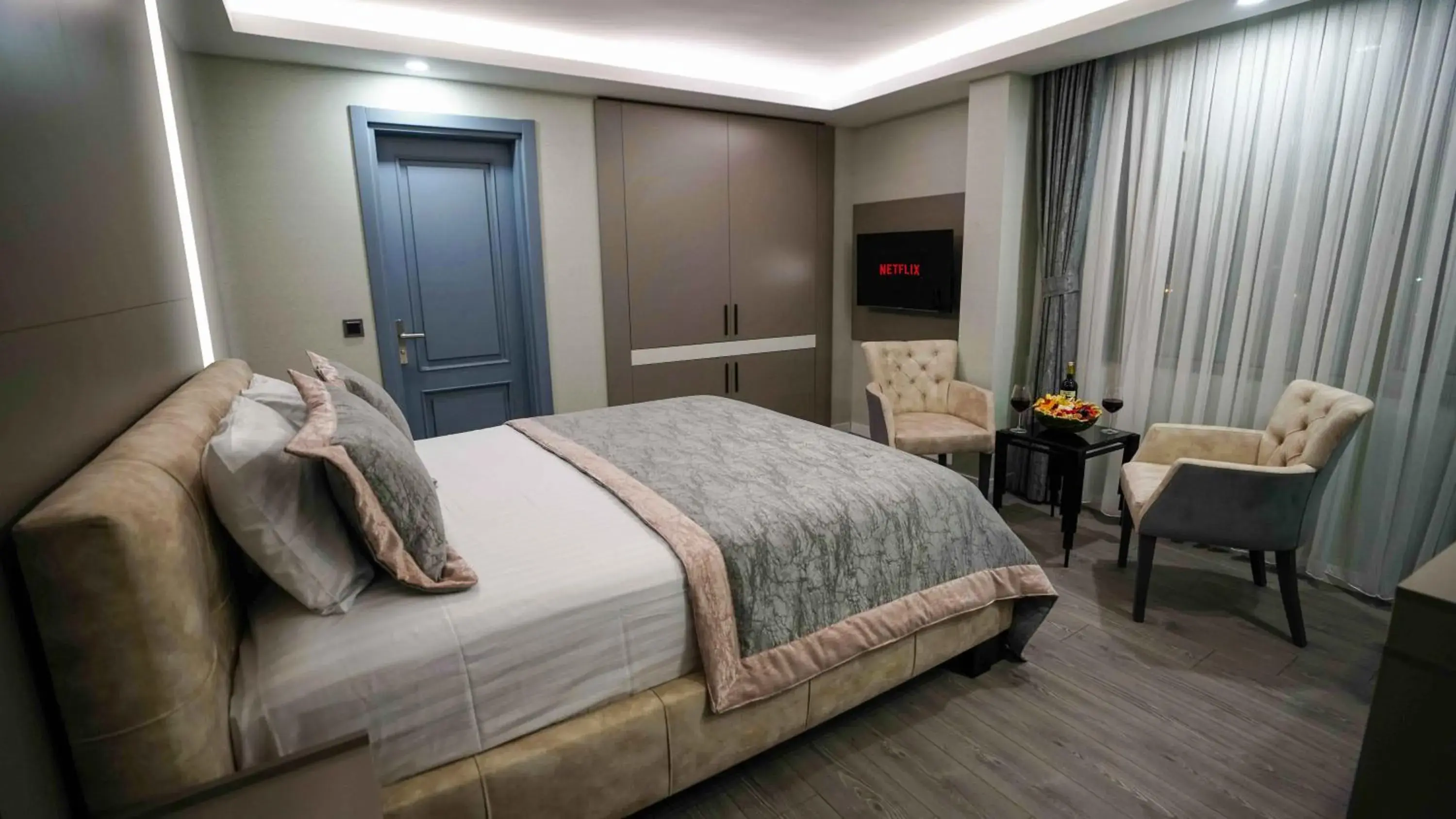 Deluxe Double Room with Sea View in AURA MARINA HOTEL Deluxe Double Room with Sea View in AURA MARINA HOTEL