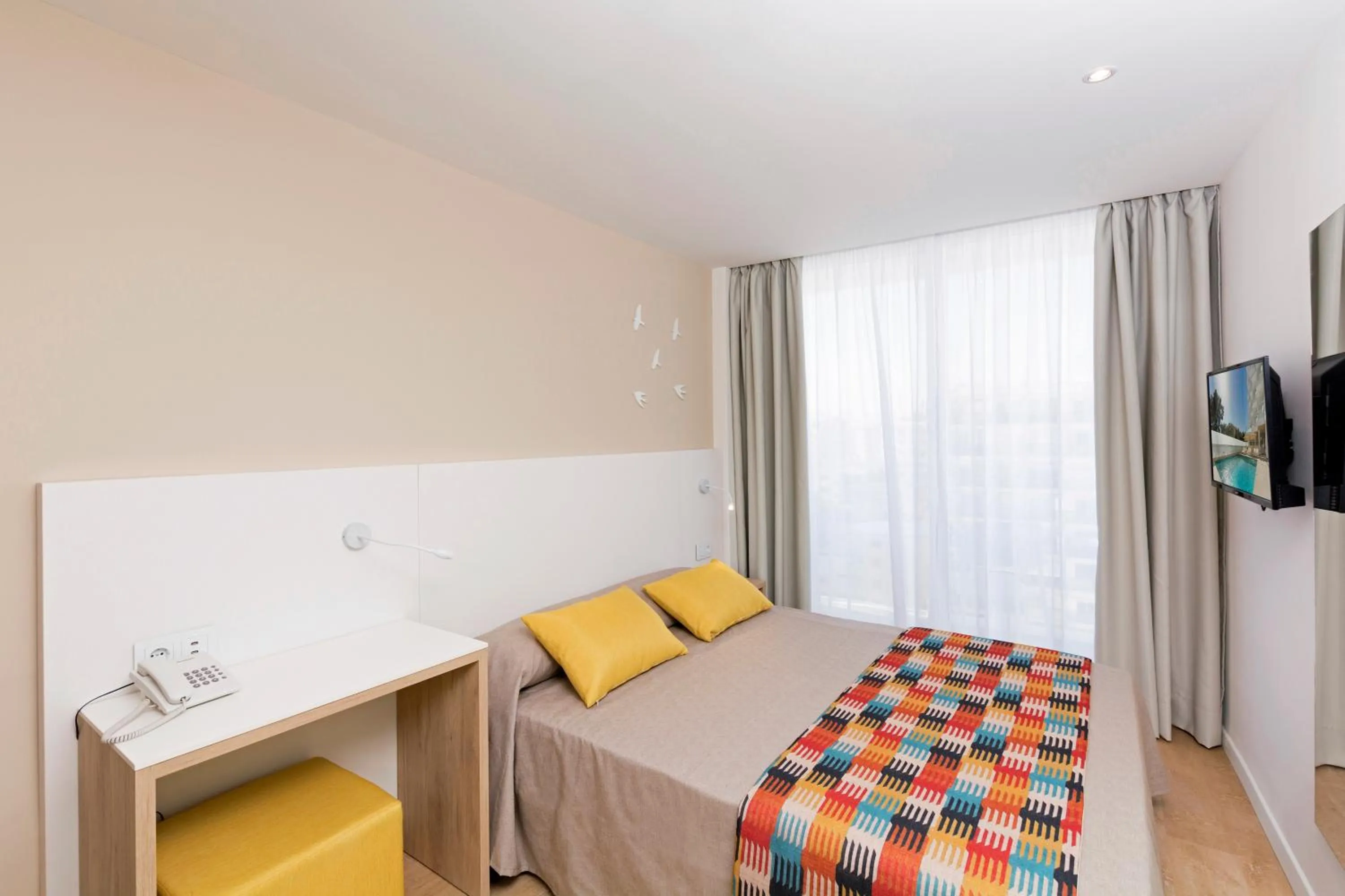 Photo of the whole room, Bed in HSM Son Veri - Adults Only