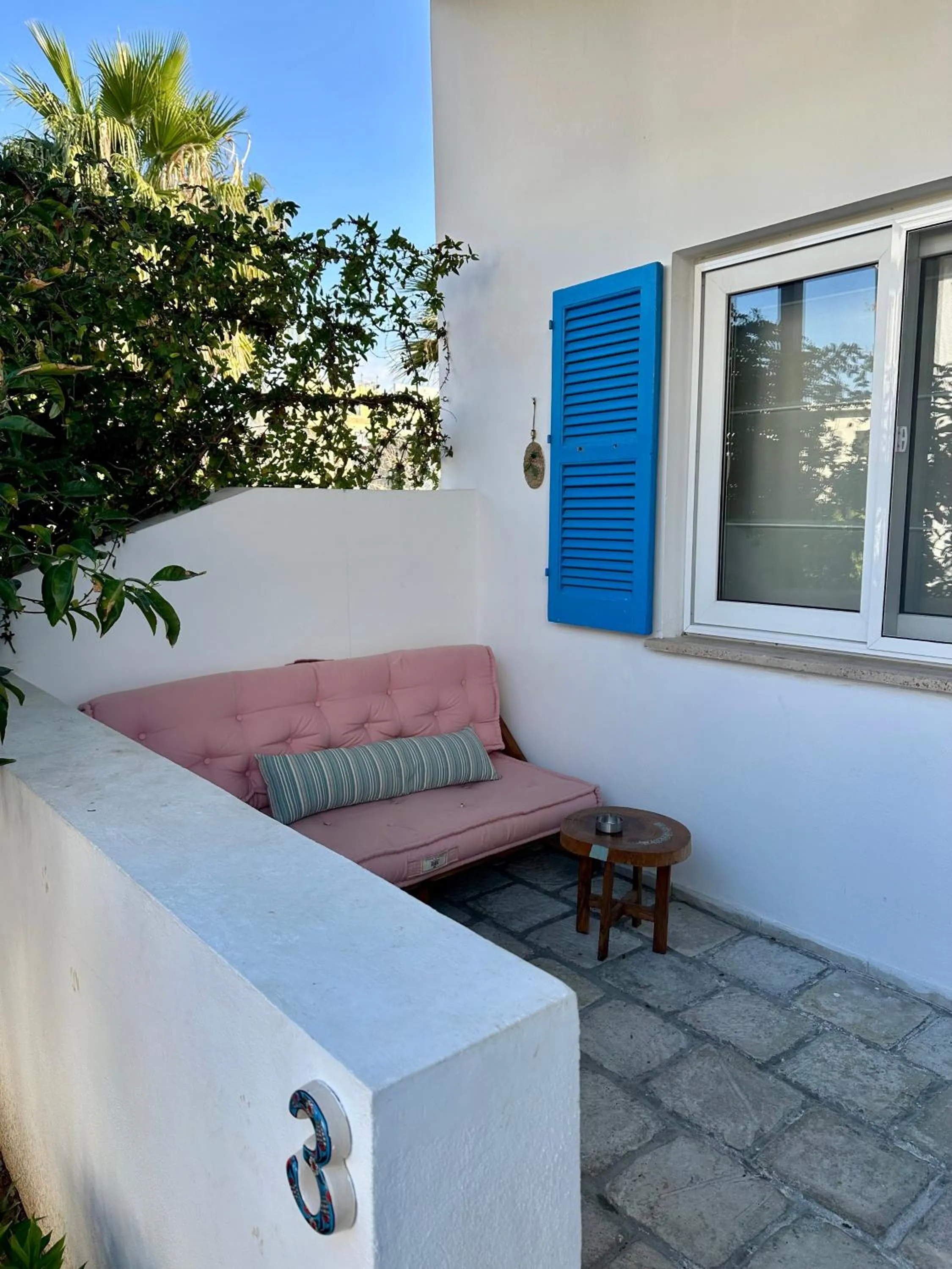 Balcony/Terrace in Sunside Inn Hotel