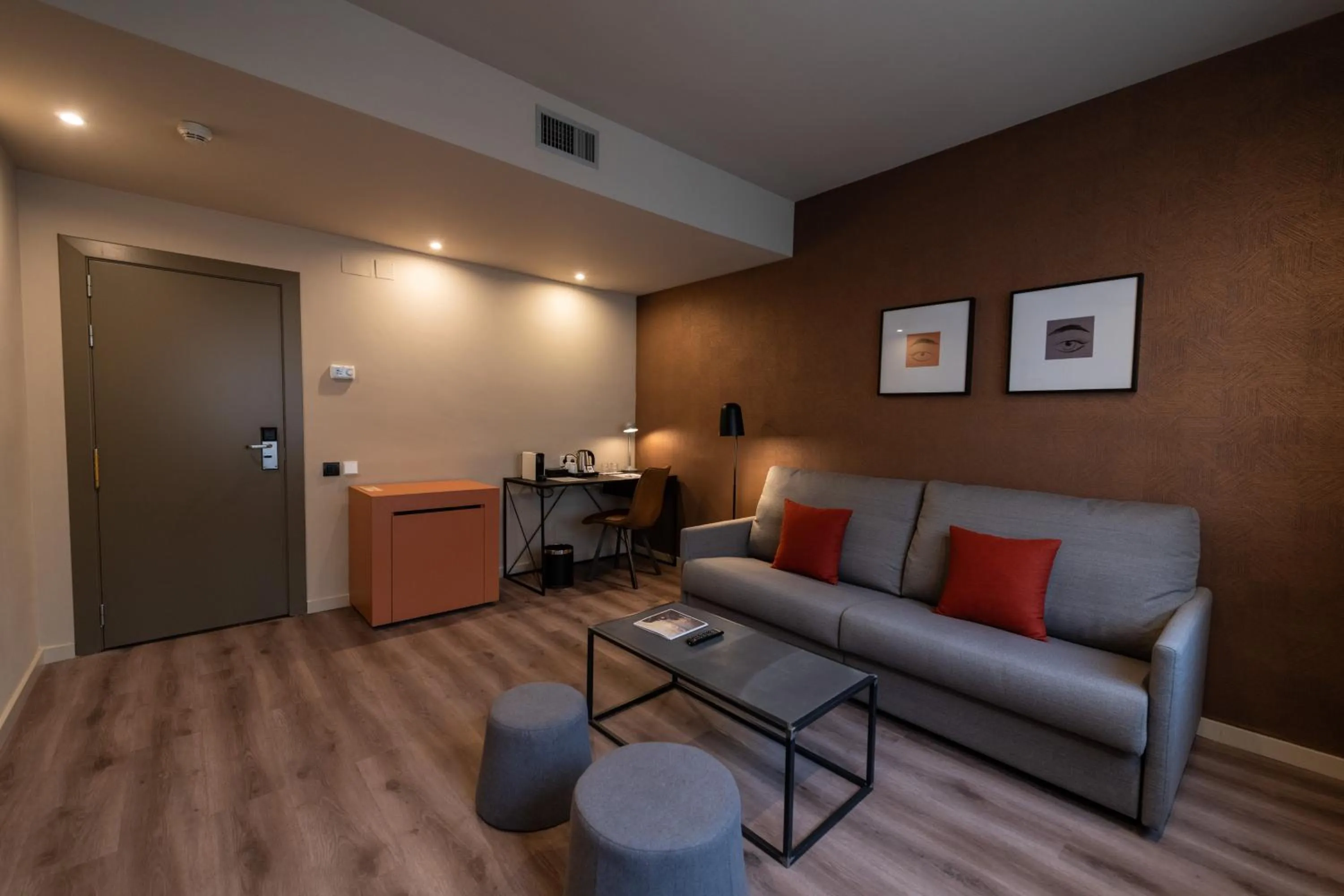 Living room in Atenea Rekord Suites Barcelona