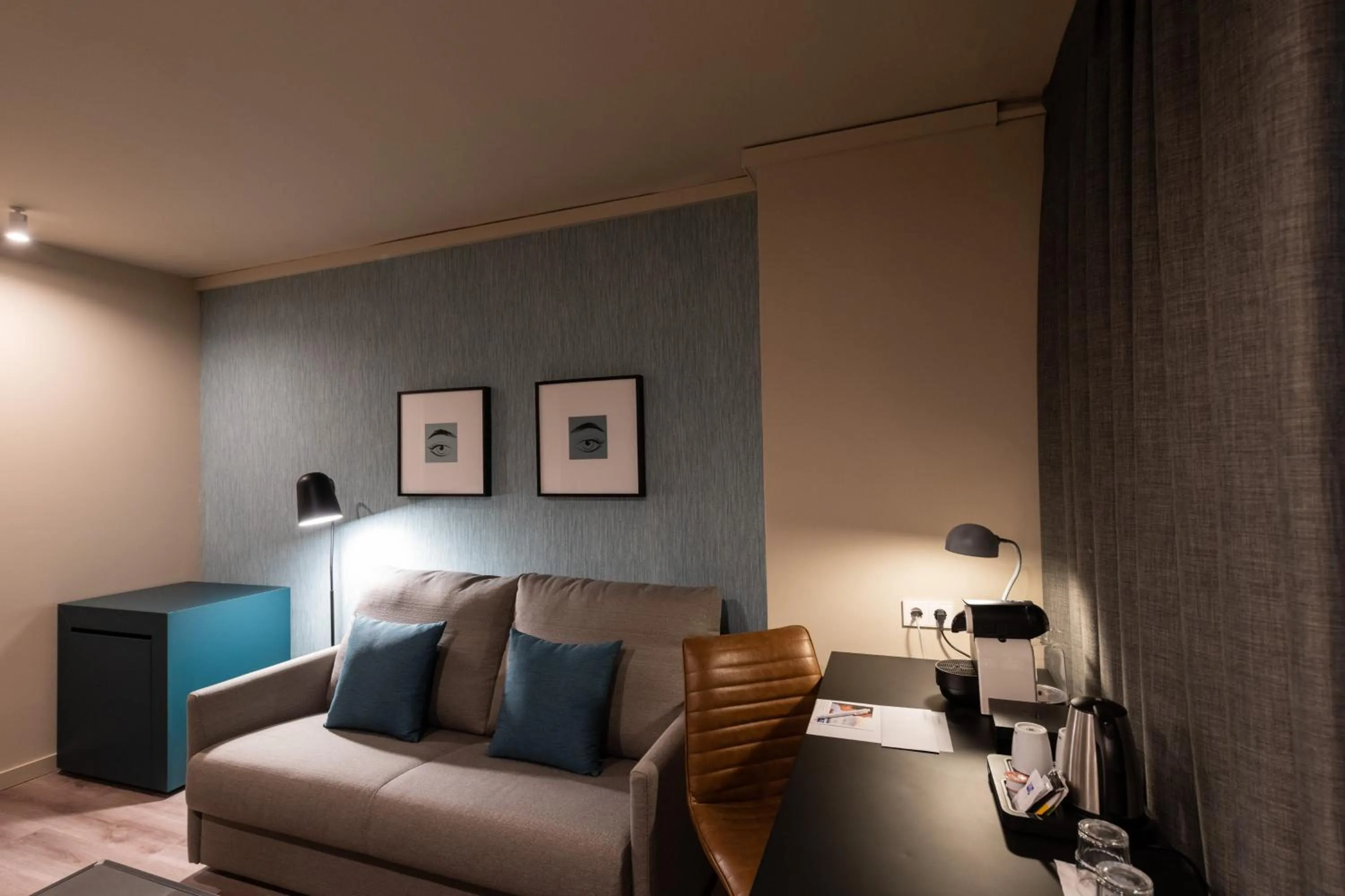 Seating area in Atenea Rekord Suites Barcelona