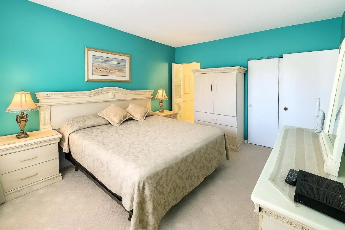 Bed in Welcome to Oasis #21 Your Coastal Retreat in Daytona Beach Shores-Walk To The Beach