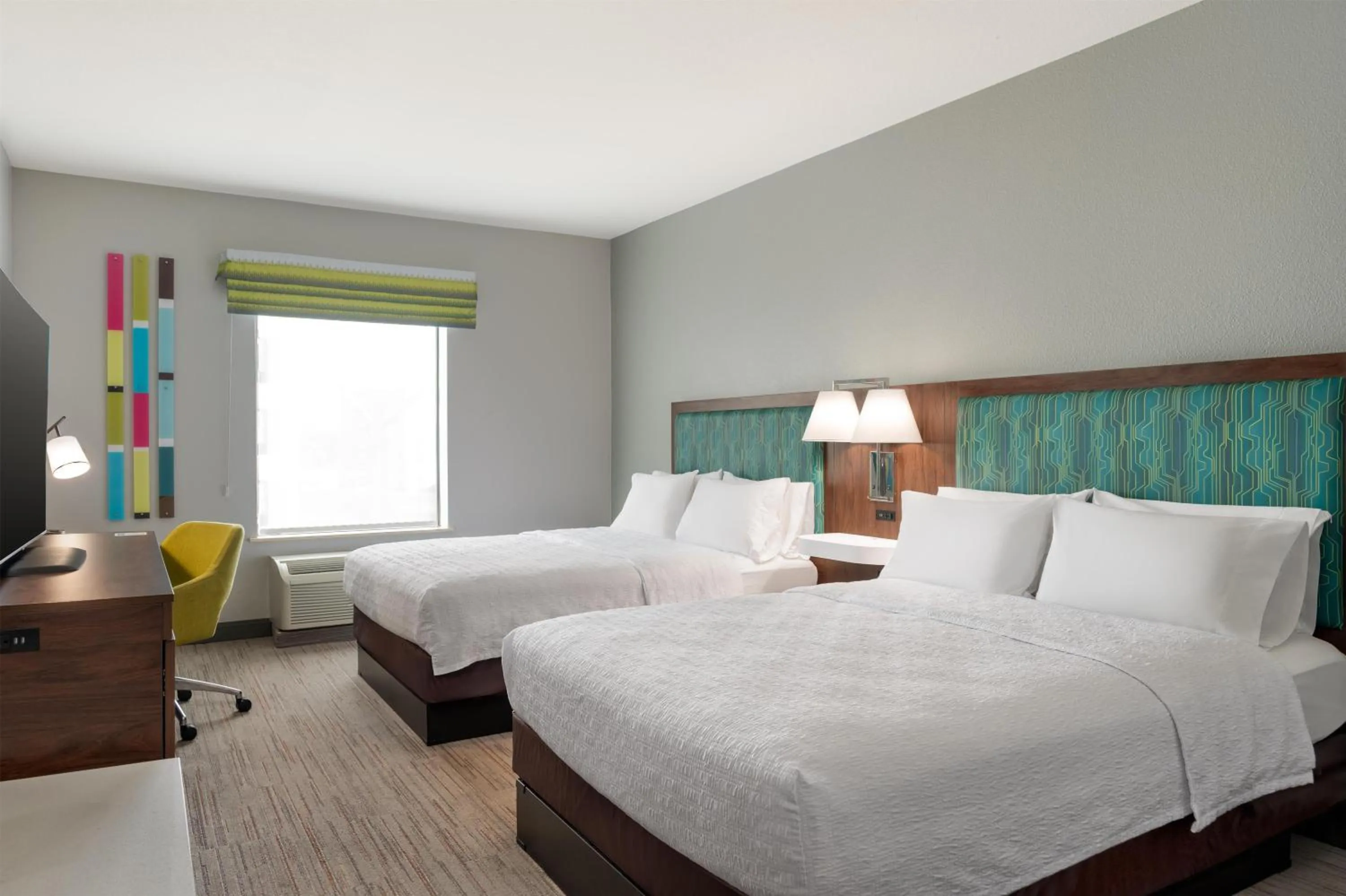 View (from property/room), Bed in Hampton Inn Lake Charles