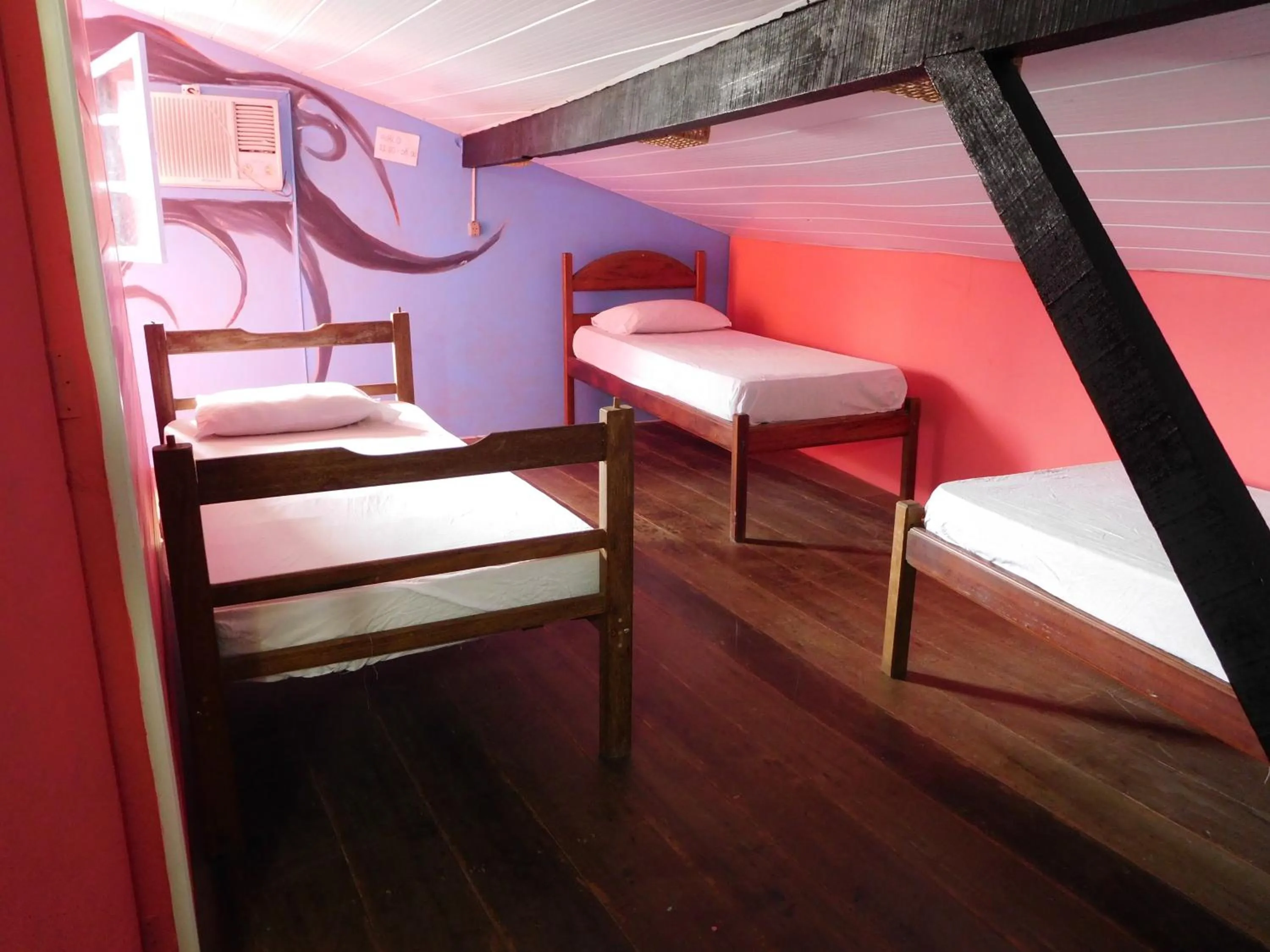 Bedroom, Bed in Vibe Hostel Paraty