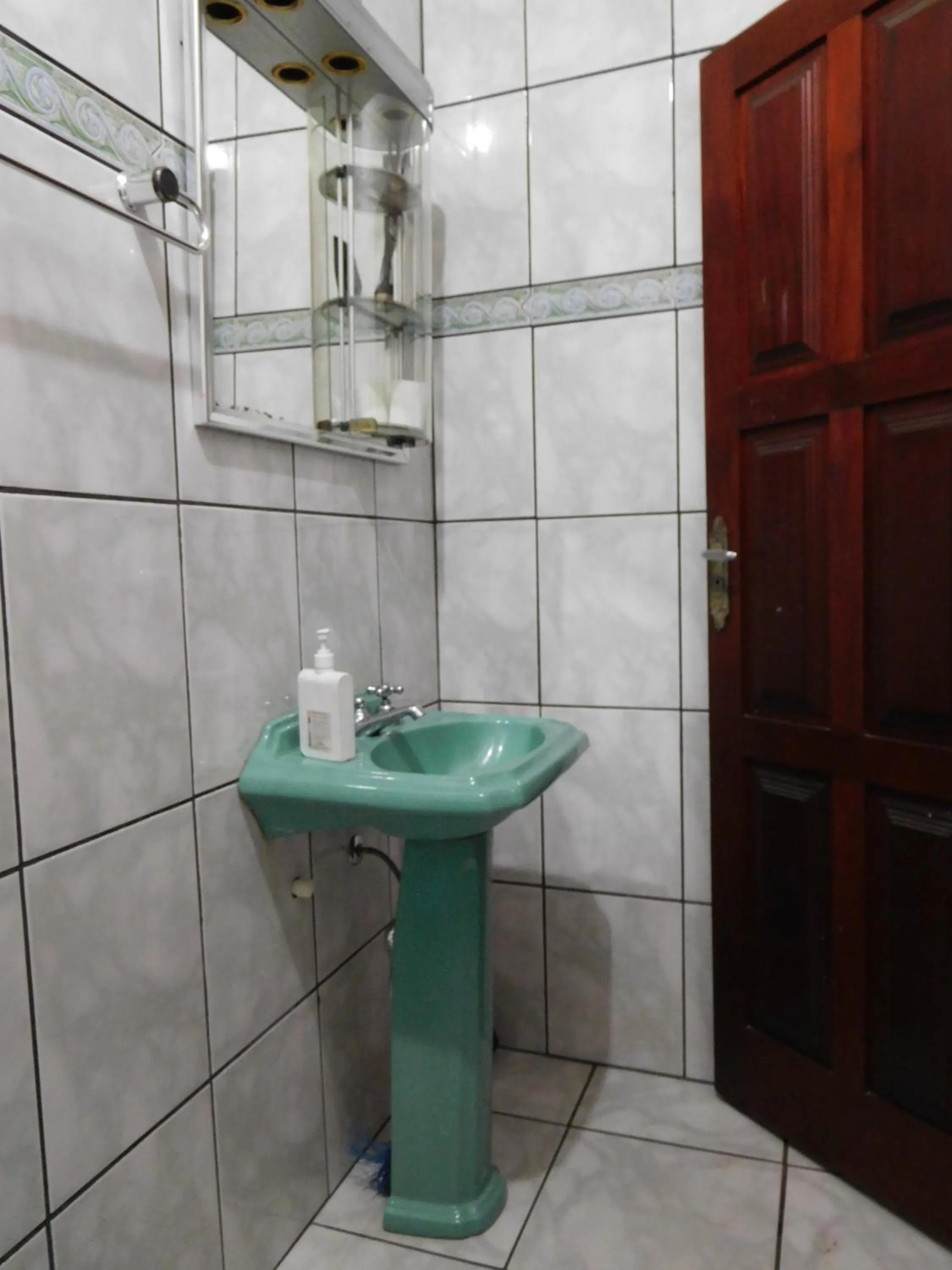 Bathroom in Vibe Hostel Paraty