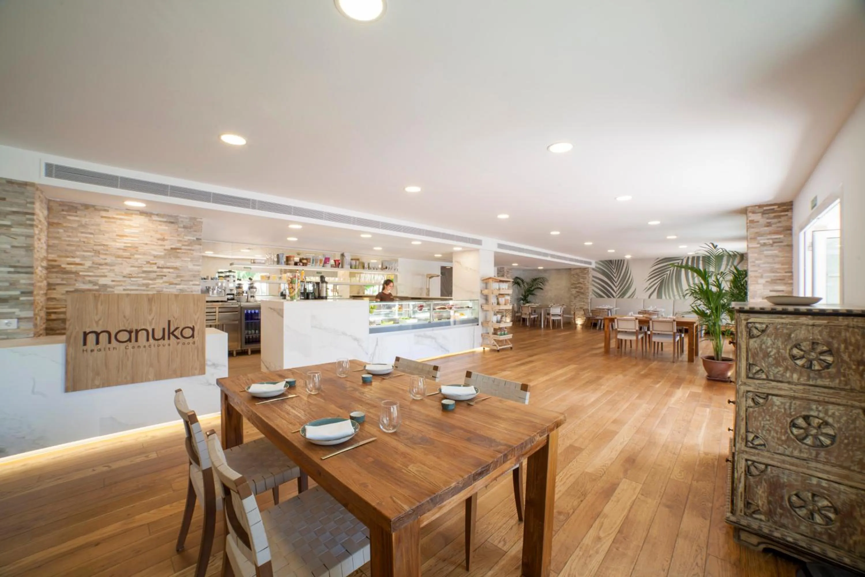 Restaurant/places to eat in Alanda Marbella Hotel & Wellness