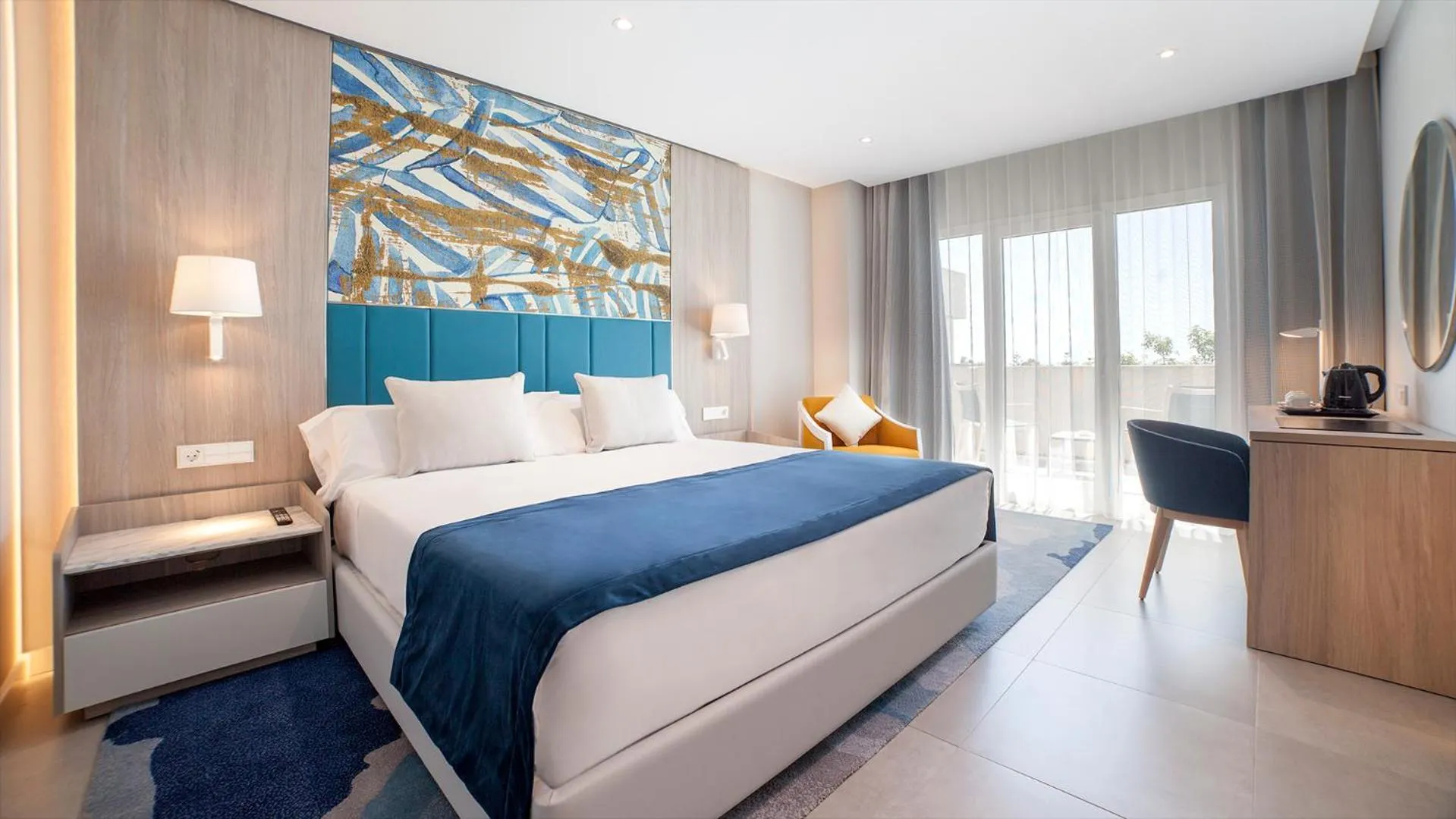 Bed in Alanda Marbella Hotel & Wellness