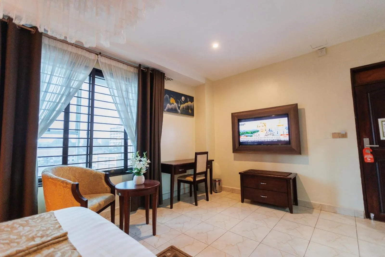 TV and multimedia in Koki Hotel