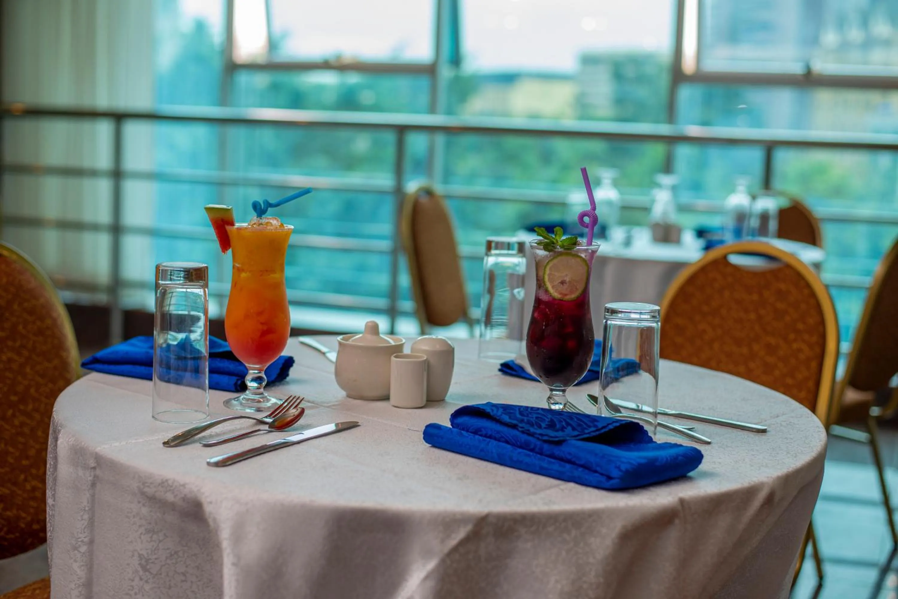 Restaurant/places to eat in Koki Hotel