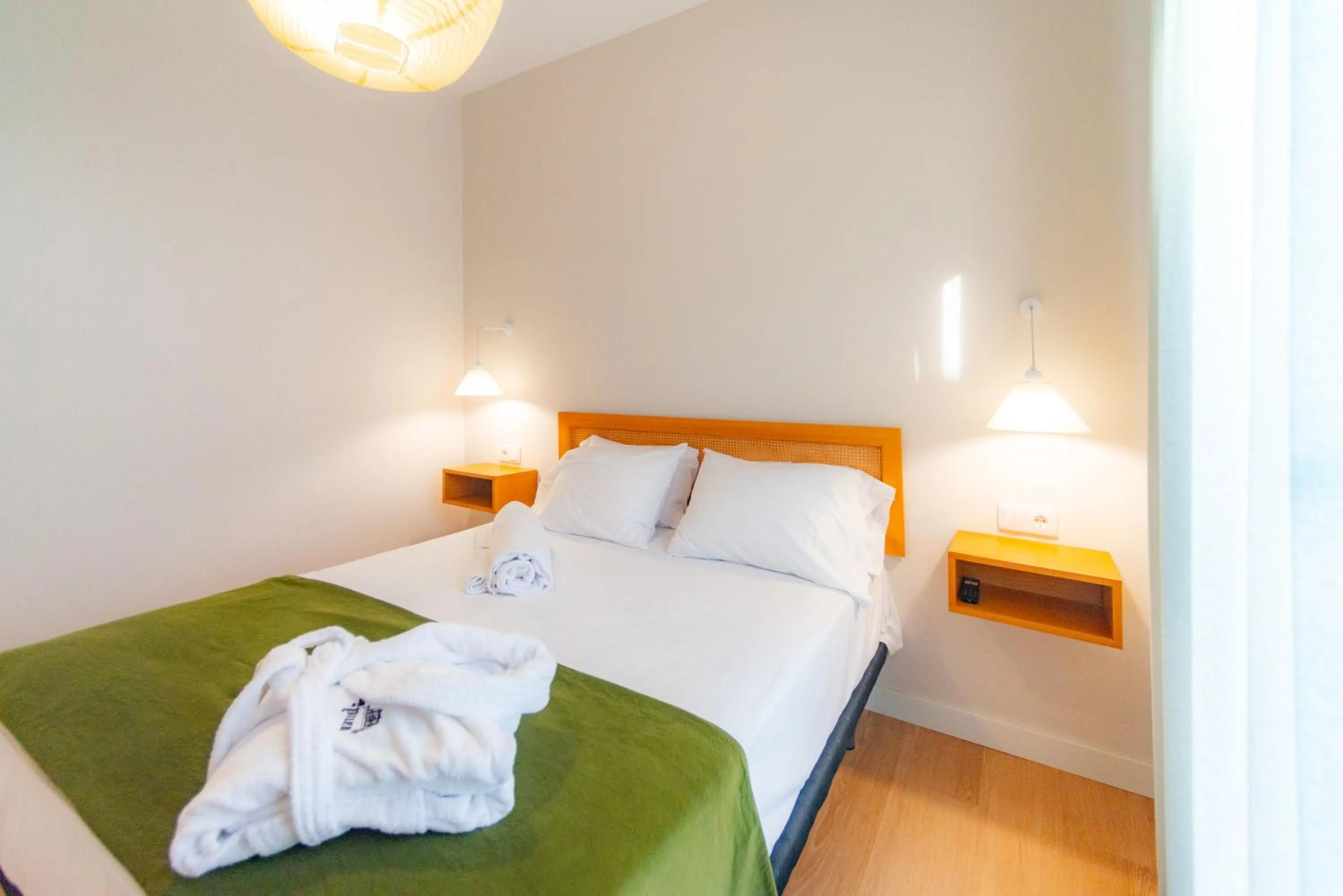 Bedroom, Bed in Suites Casa San Mateo