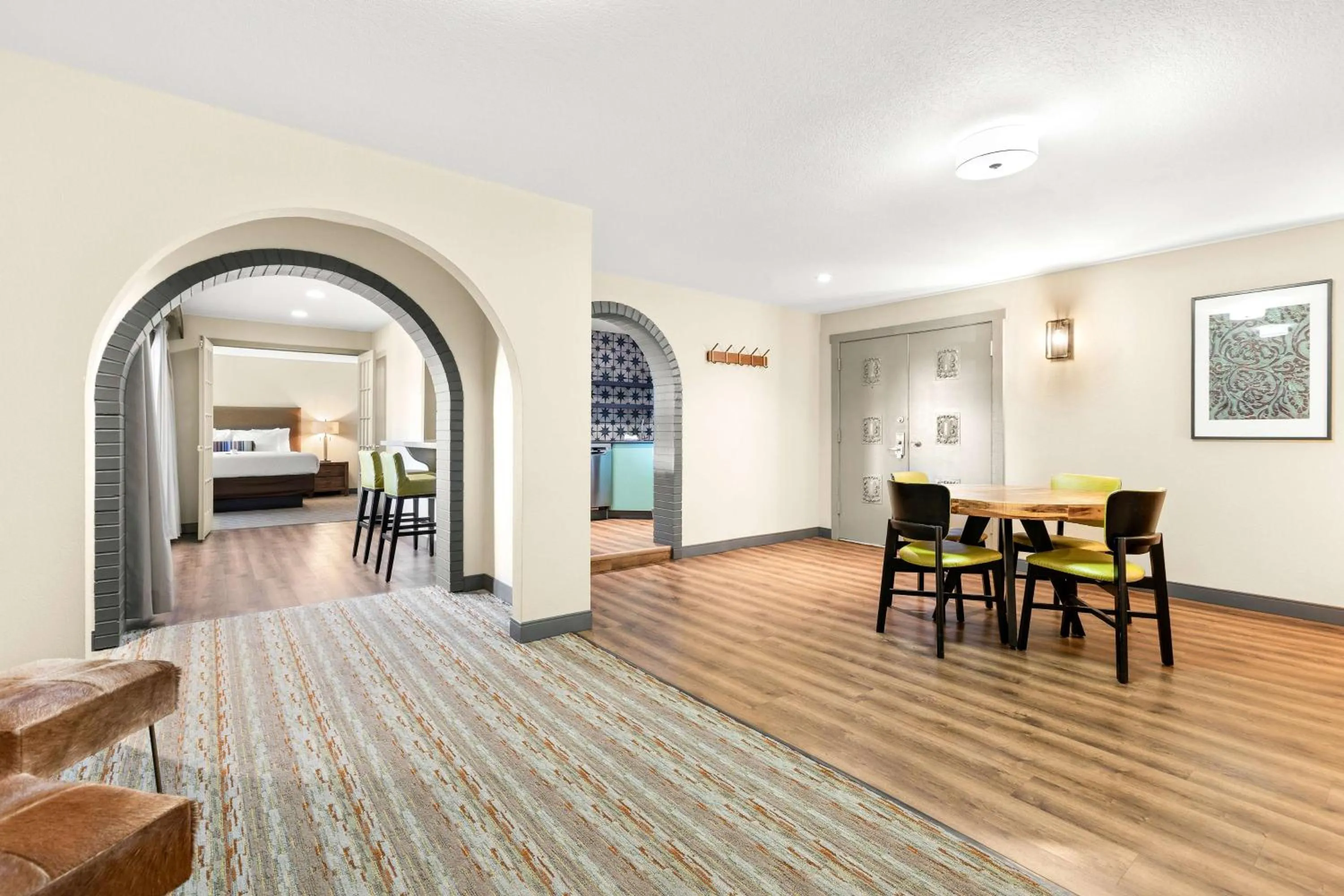 Photo of the whole room, Bed in Best Western Downtown Casper Hotel