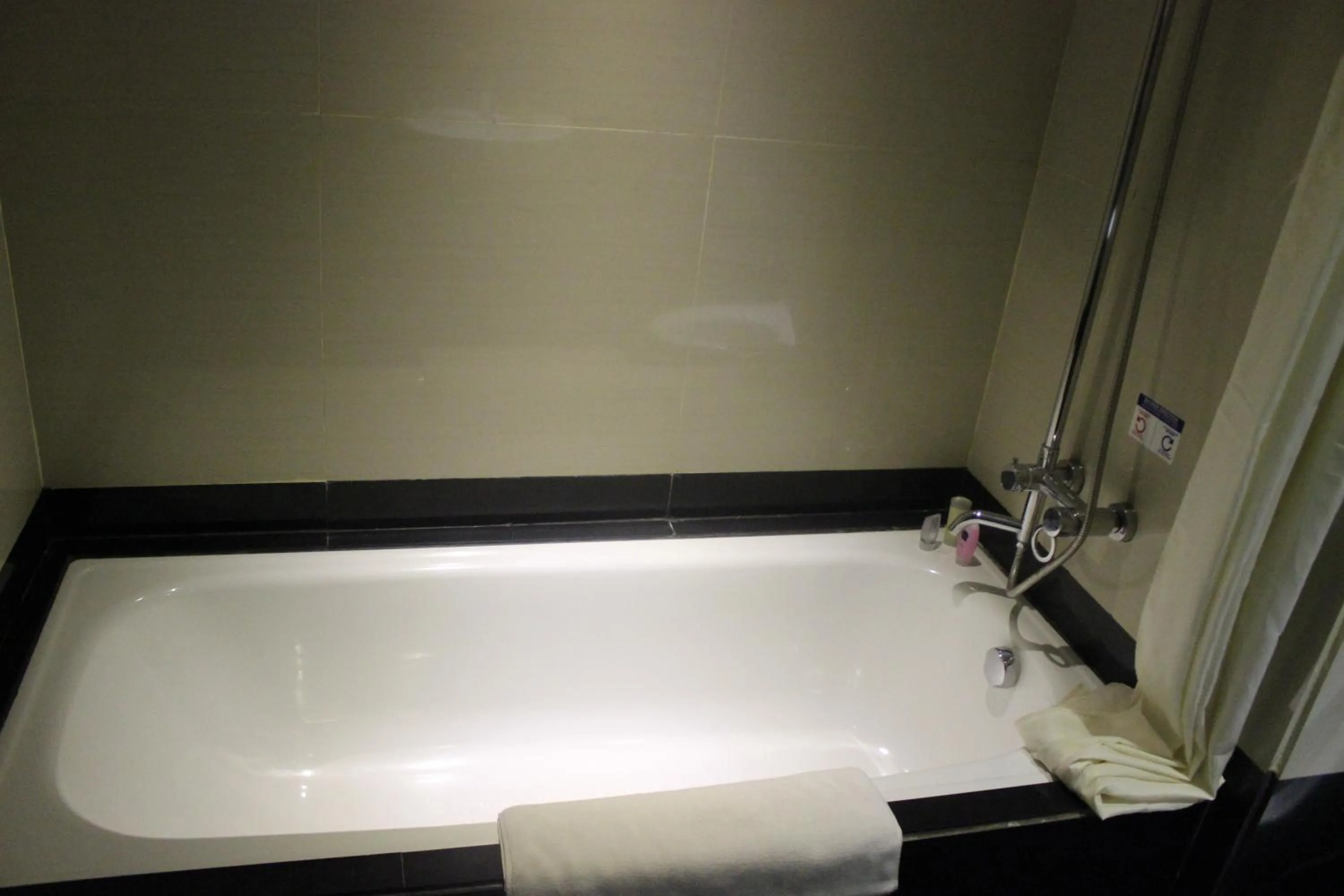 Bathroom in Best Western Plus Makassar Beach